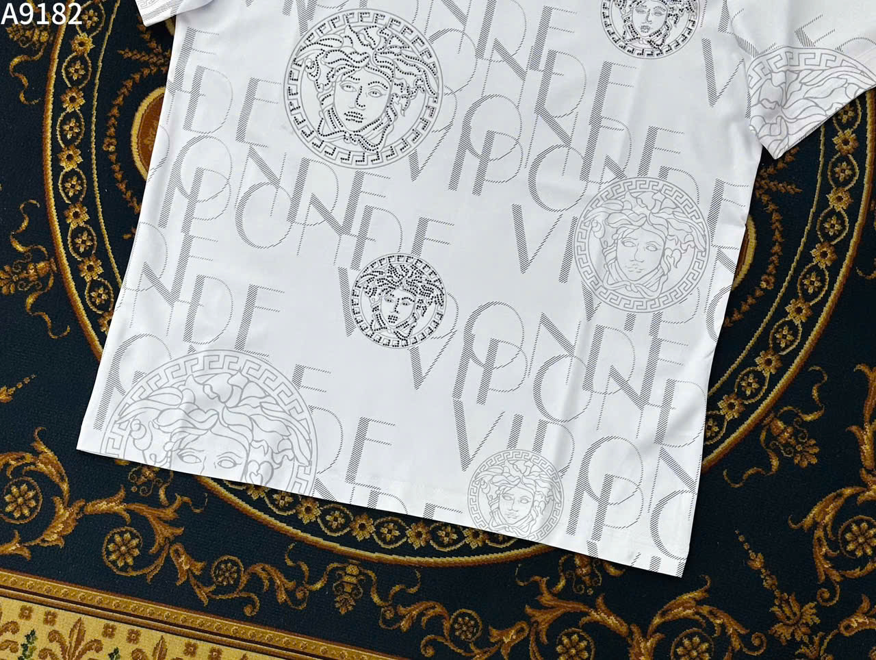 Áo phông T-shirt Versace VS họa tiết logo chữ full Like Auth LK