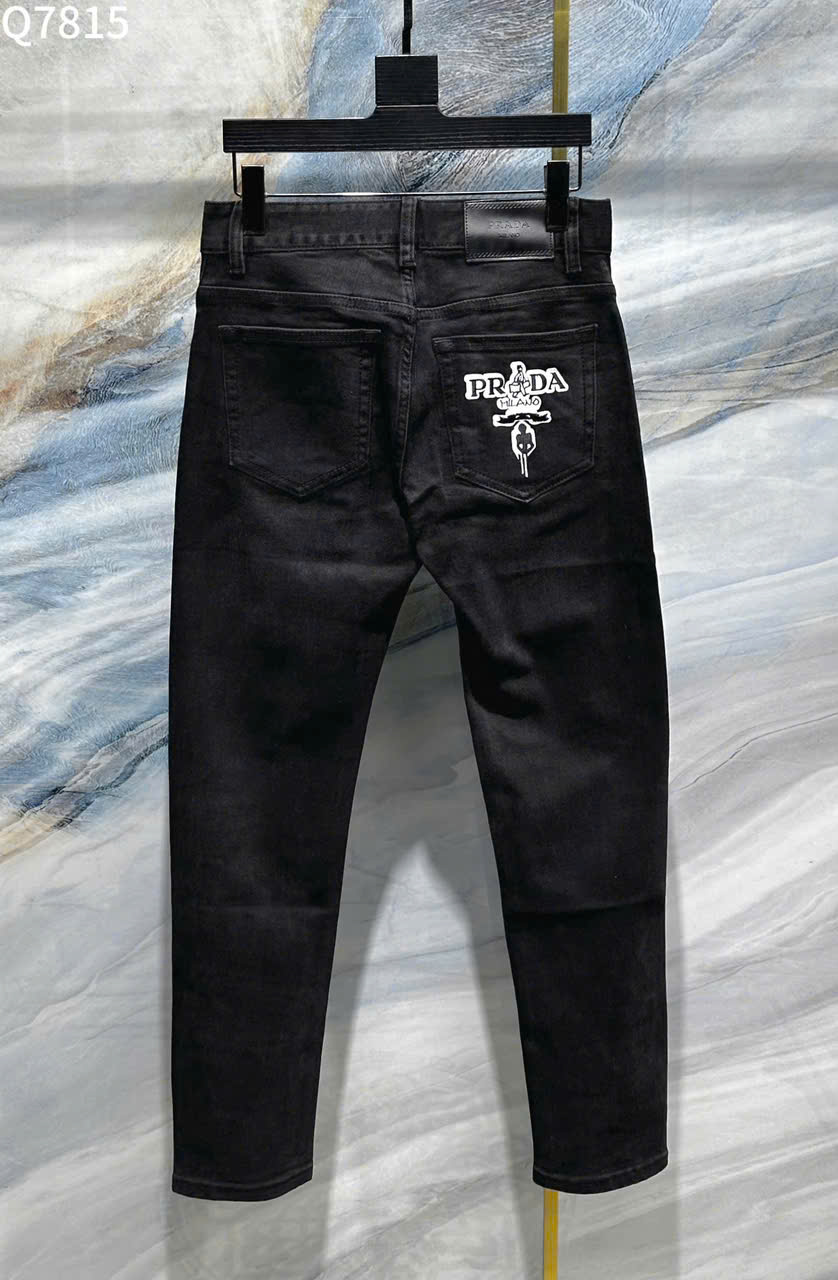 Quần jean Prada P logo thêu túi sau Like Auth LK