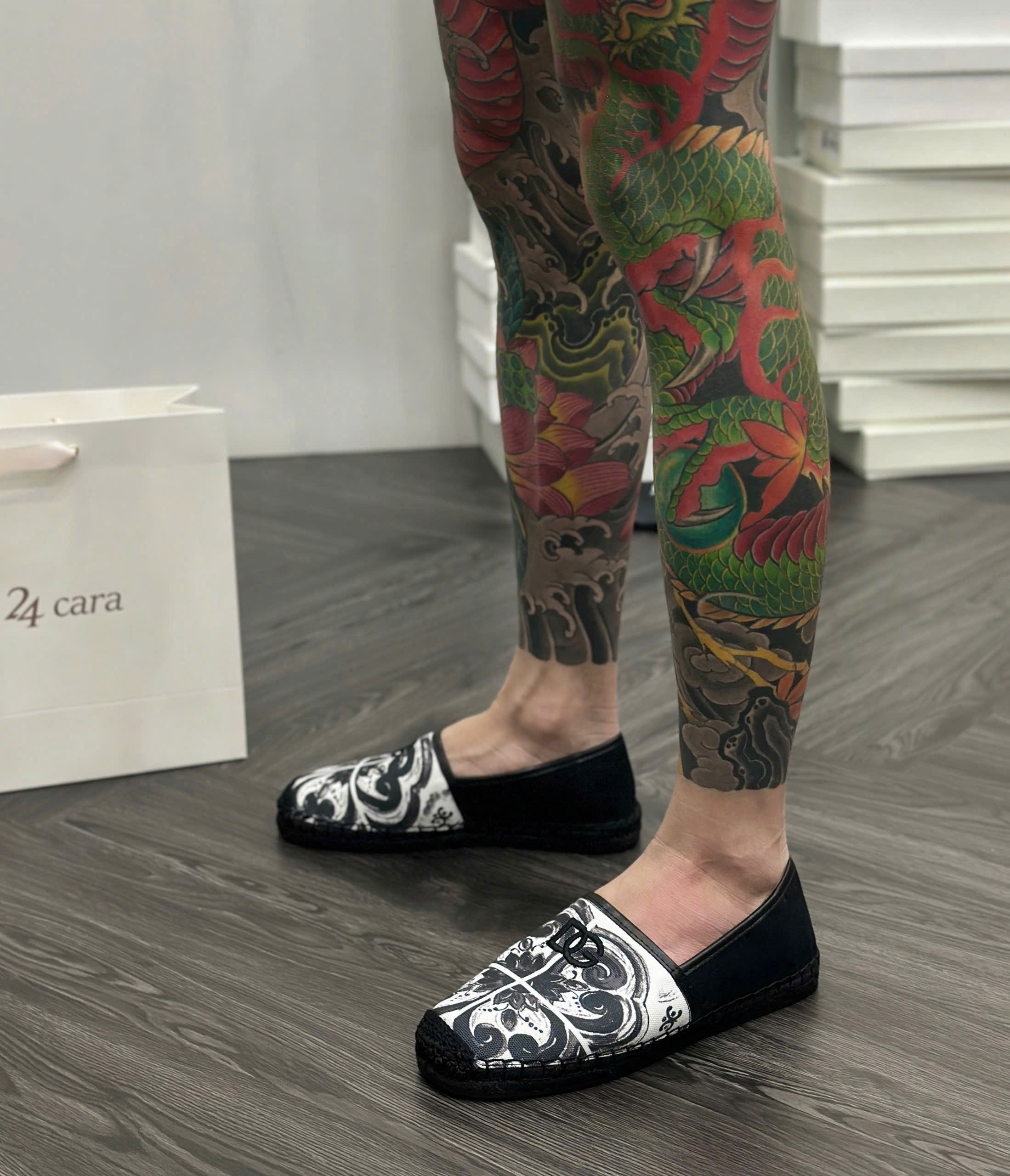 Giày slipon cói Dolce Gabbana DG Đen loang Trắng MK MVT