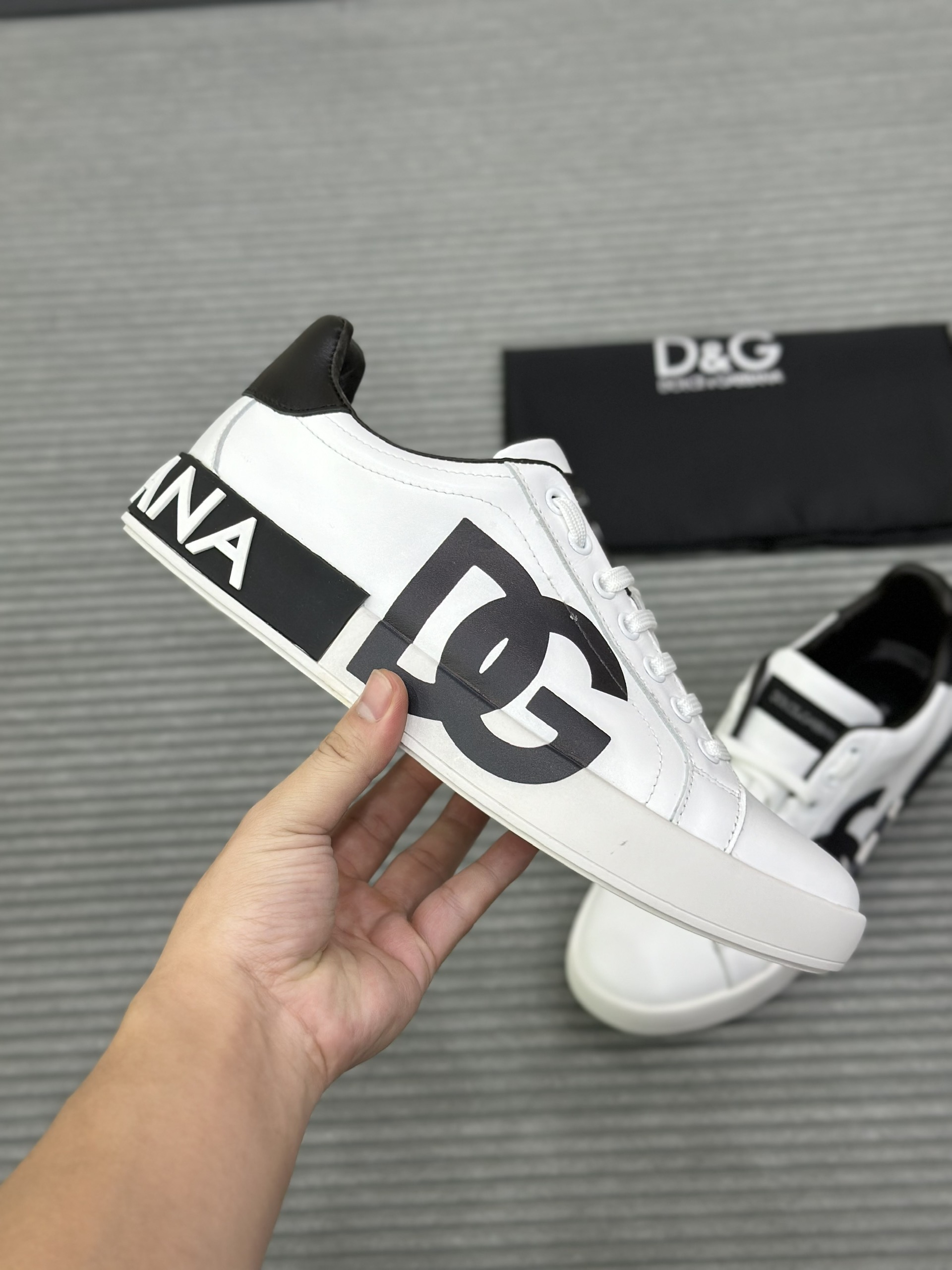 Giày sneaker Dolce Gabbana Trắng phối Đen Like Auth fullbox VTN