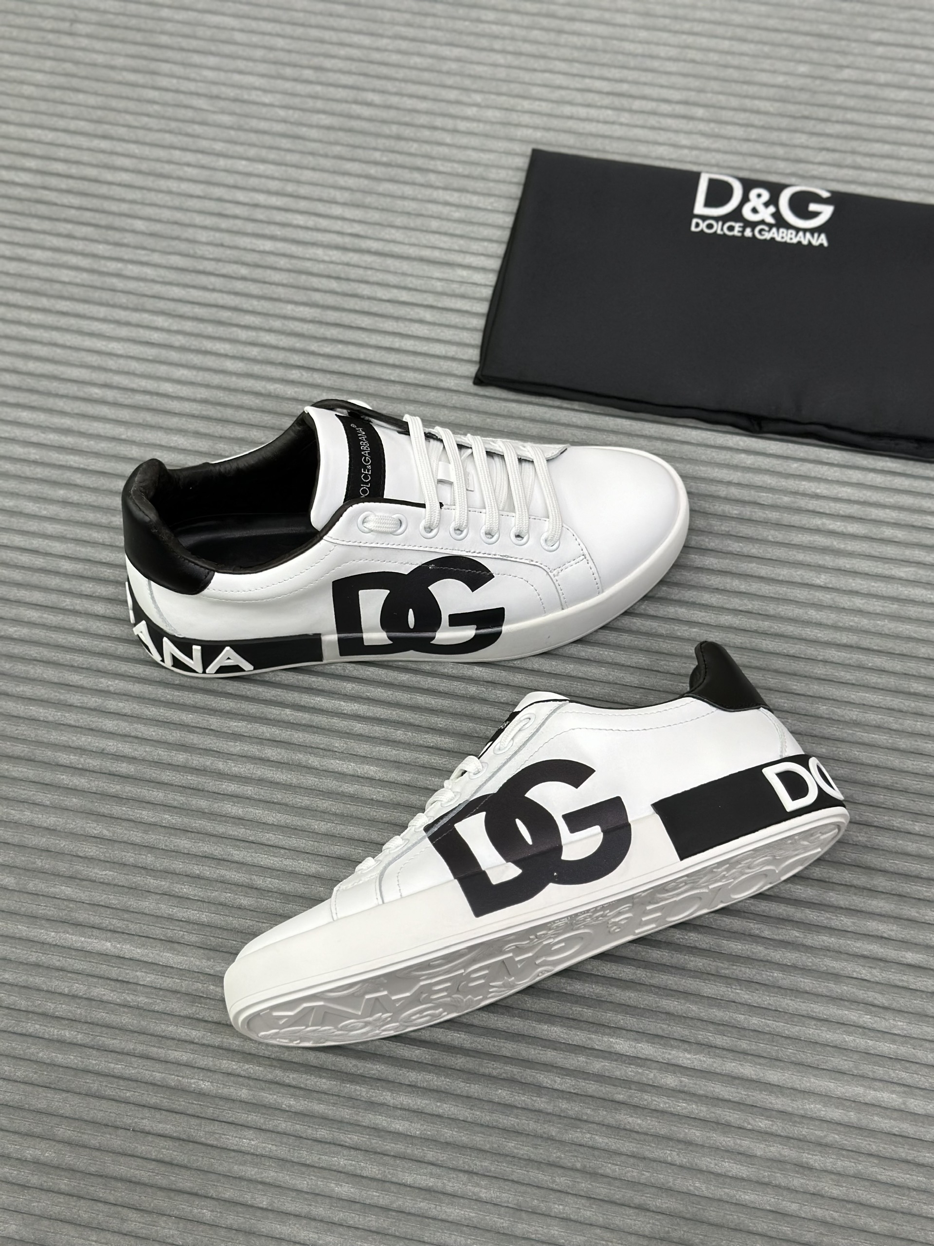 Giày sneaker Dolce Gabbana Trắng phối Đen Like Auth fullbox VTN