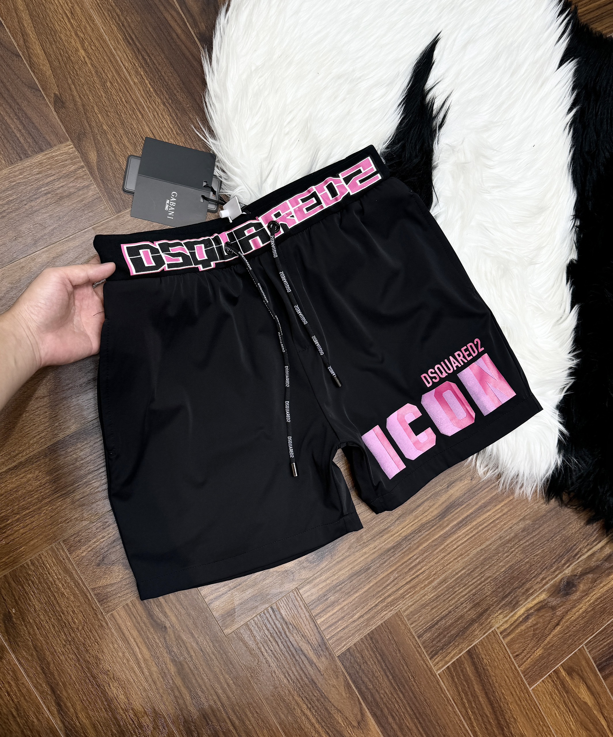 Quần short gió Dsquared2 DSQ2 logo chữ màu sắc Like Auth CD