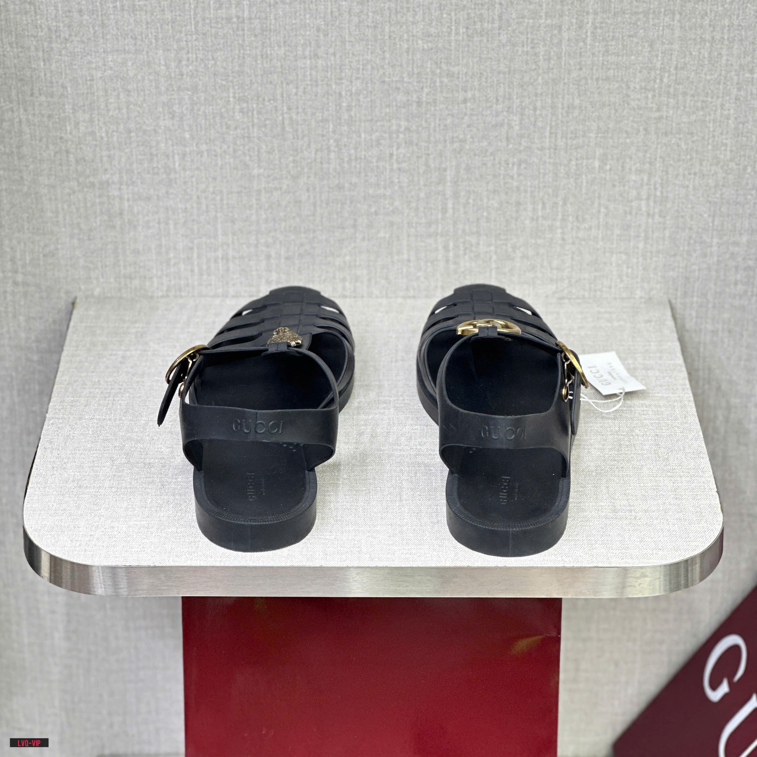 Dép sandal rọ Gucci GC Đen logo Vàng Like Auth fullbox LVQ