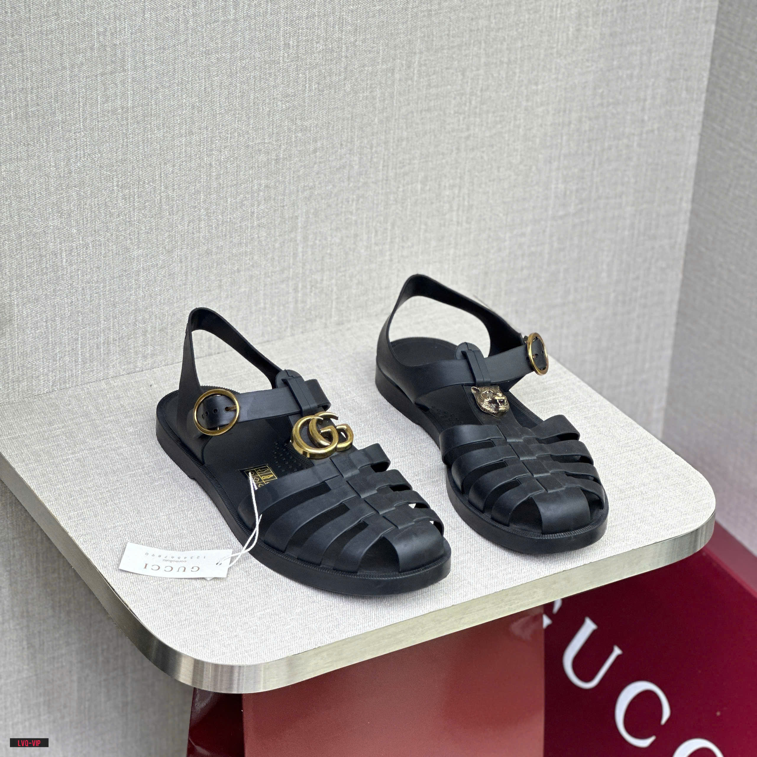 Dép sandal rọ Gucci GC Đen logo Vàng Like Auth fullbox LVQ