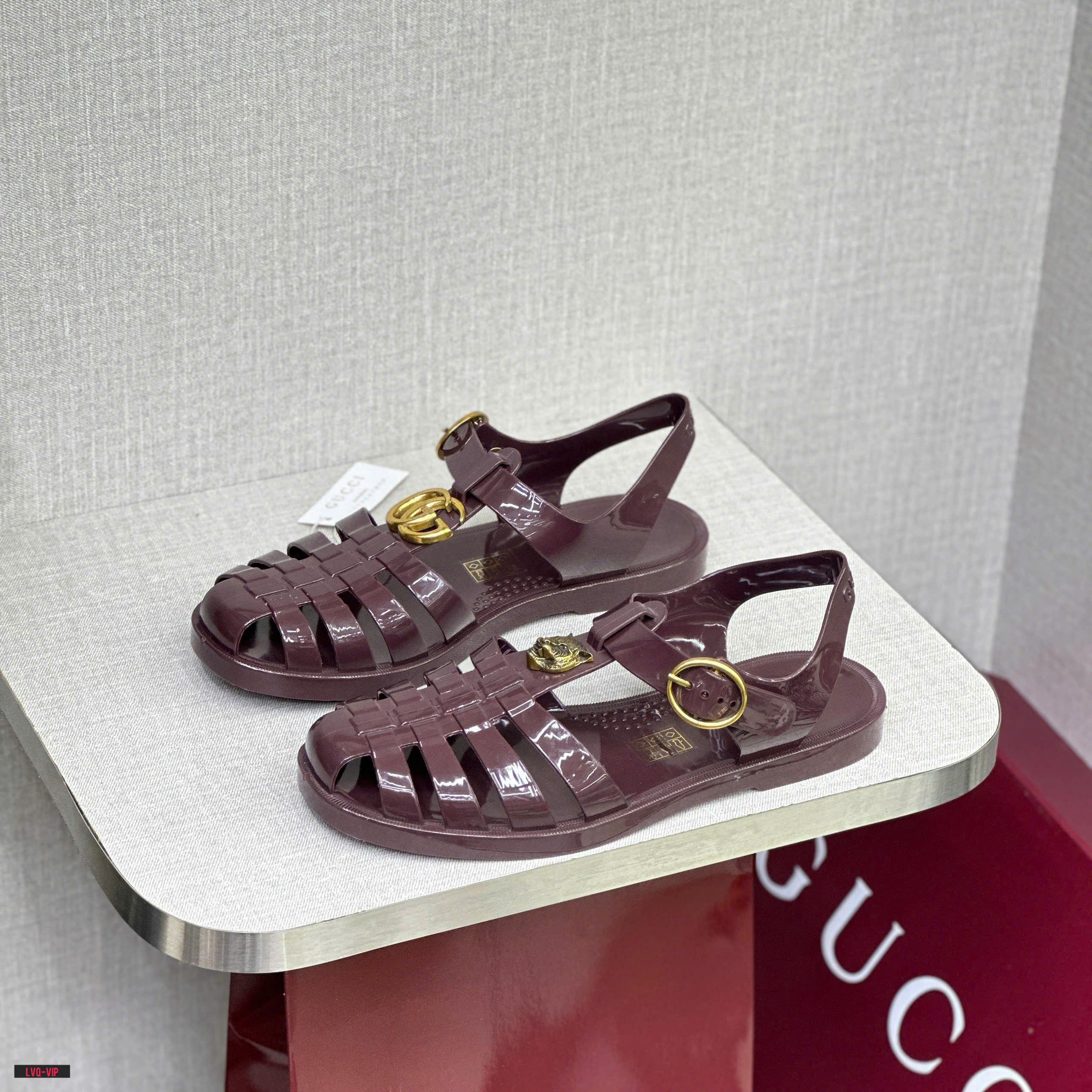 Dép sandal rọ Gucci GC Đỏ bóng logo Vàng Like Auth fullbox LVQ