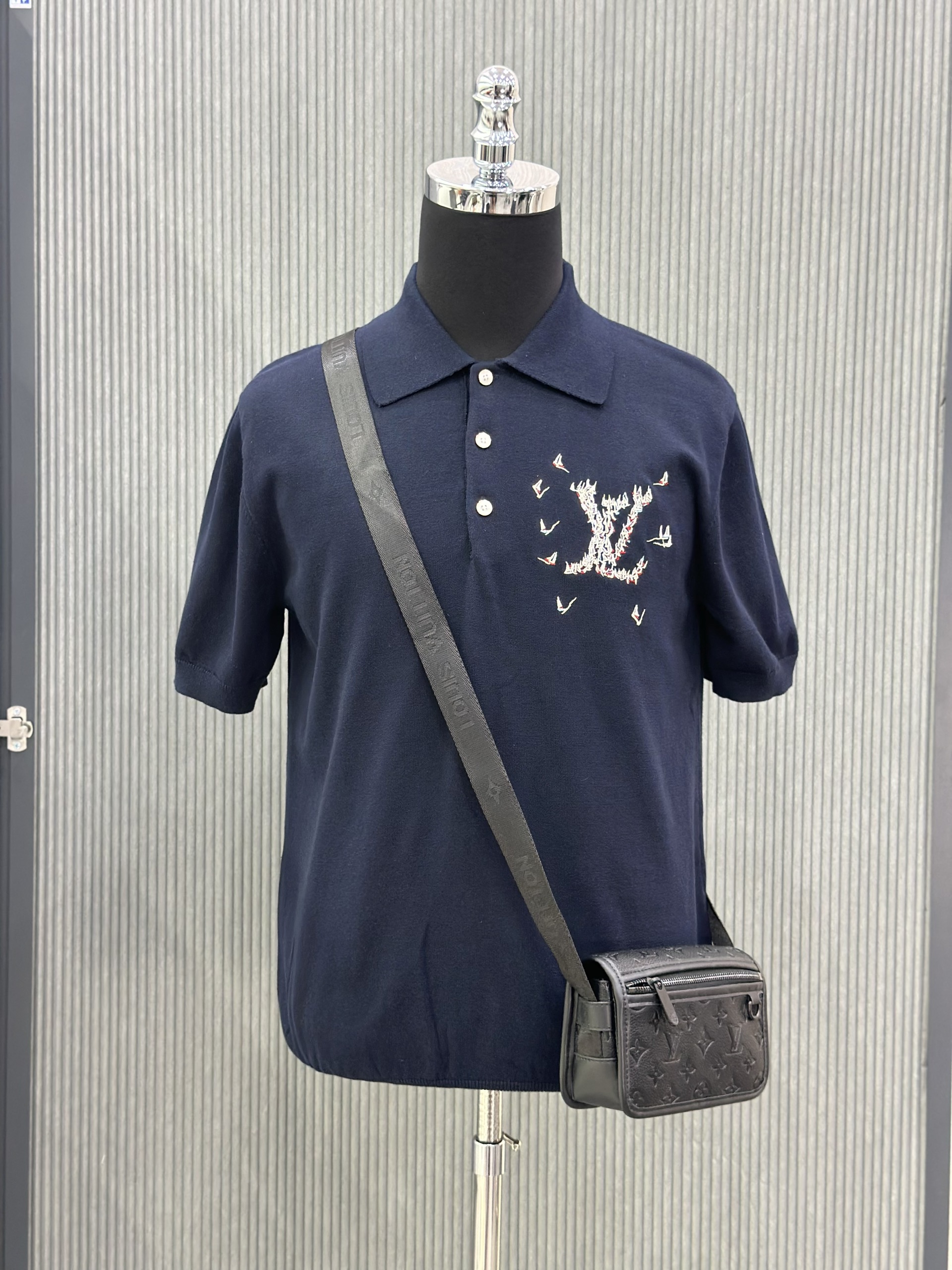 Áo polo len Louis Vuitton LV Xanh than logo du thuyền thêu Like Auth VTN