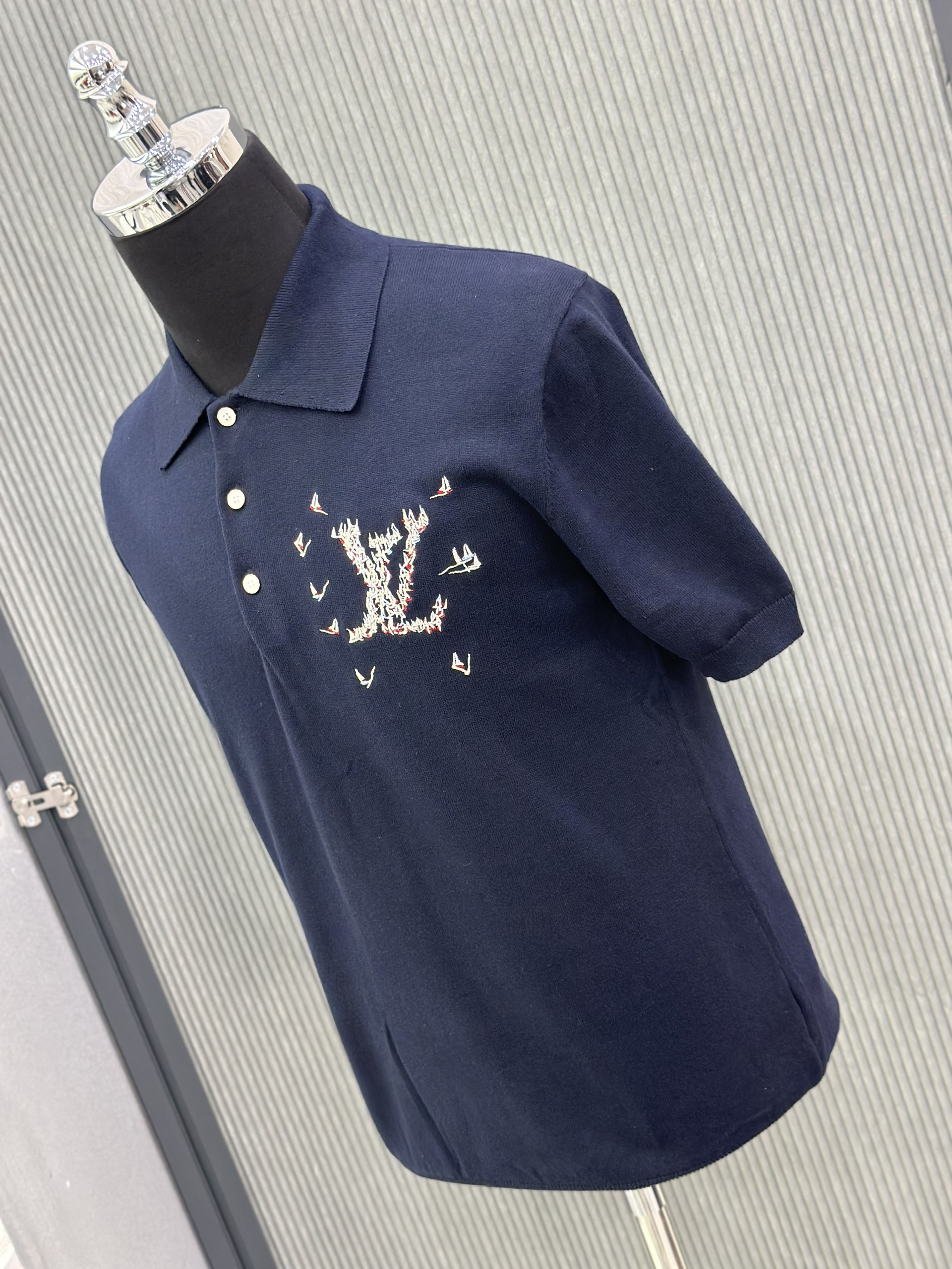 Áo polo len Louis Vuitton LV Xanh than logo du thuyền thêu Like Auth VTN