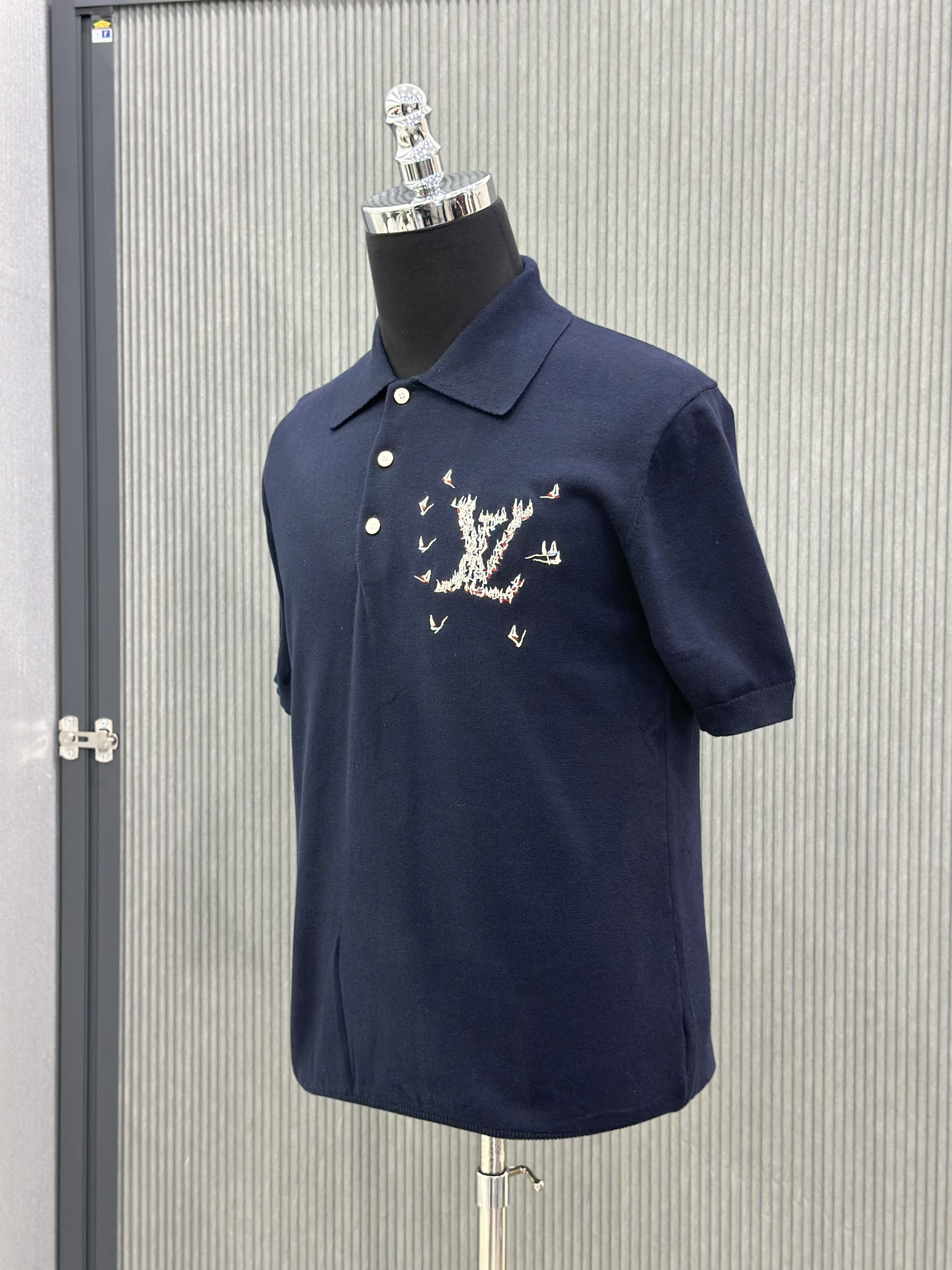 Áo polo len Louis Vuitton LV Xanh than logo du thuyền thêu Like Auth VTN