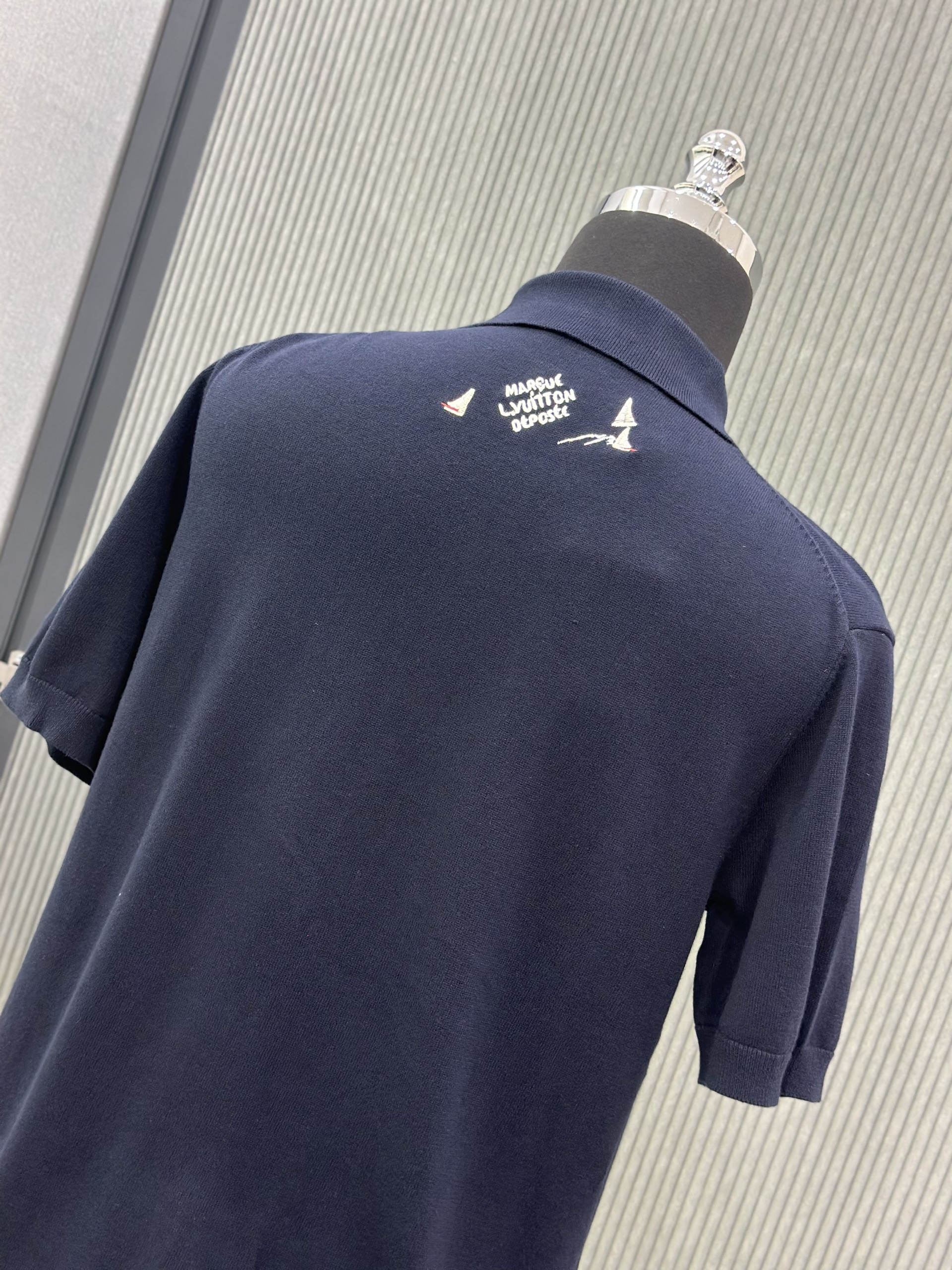 Áo polo len Louis Vuitton LV Xanh than logo du thuyền thêu Like Auth VTN