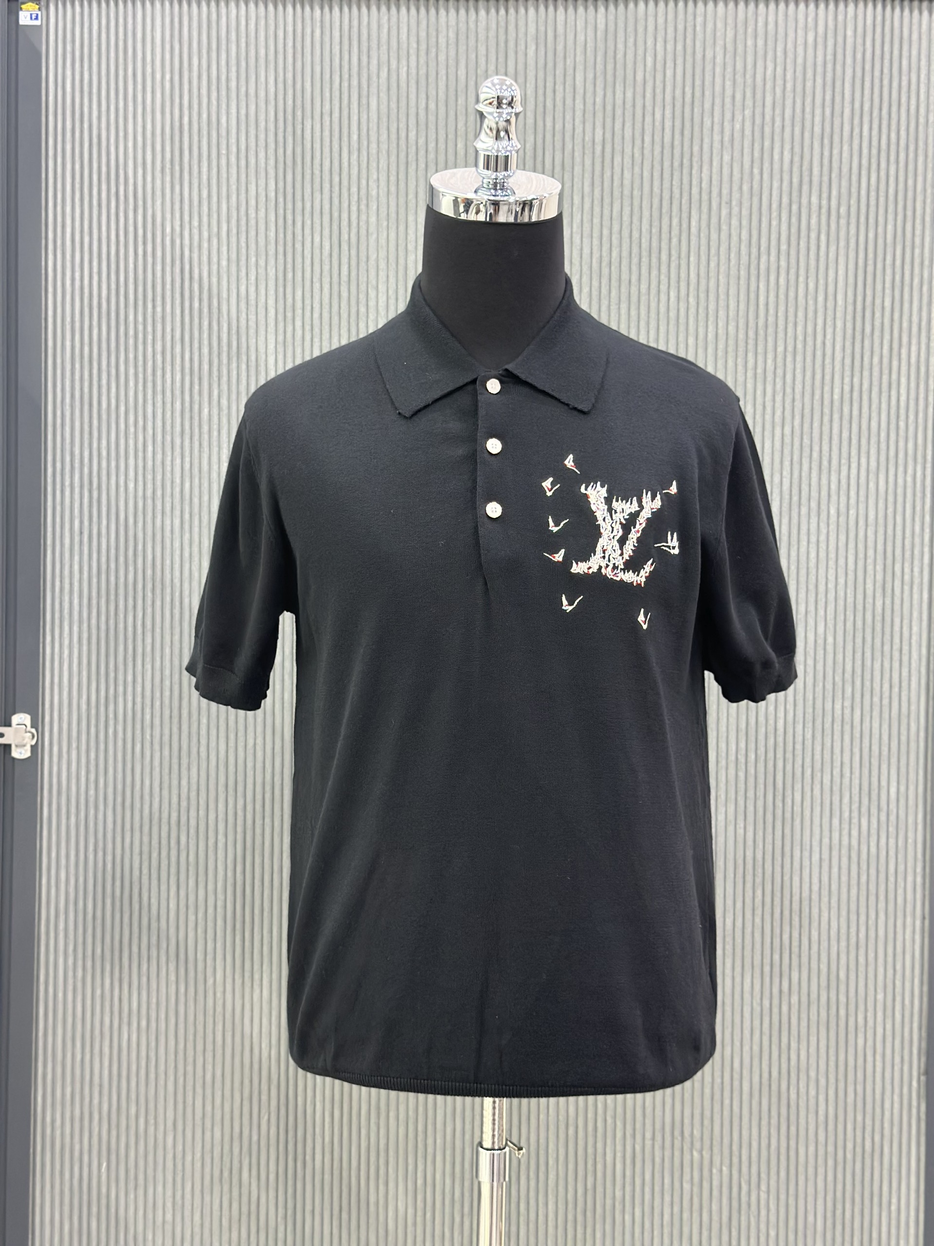 Áo polo len Louis Vuitton LV Đen logo du thuyền thêu Like Auth VTN