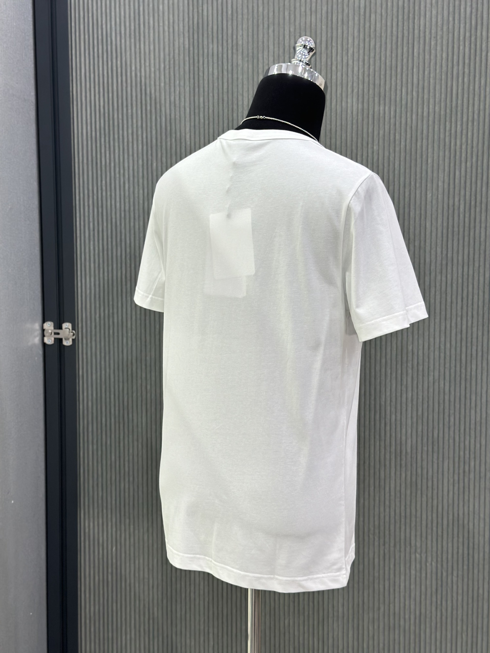 Áo phông T-shirt Moncler M Trắng túi ngực Like Auth VTN