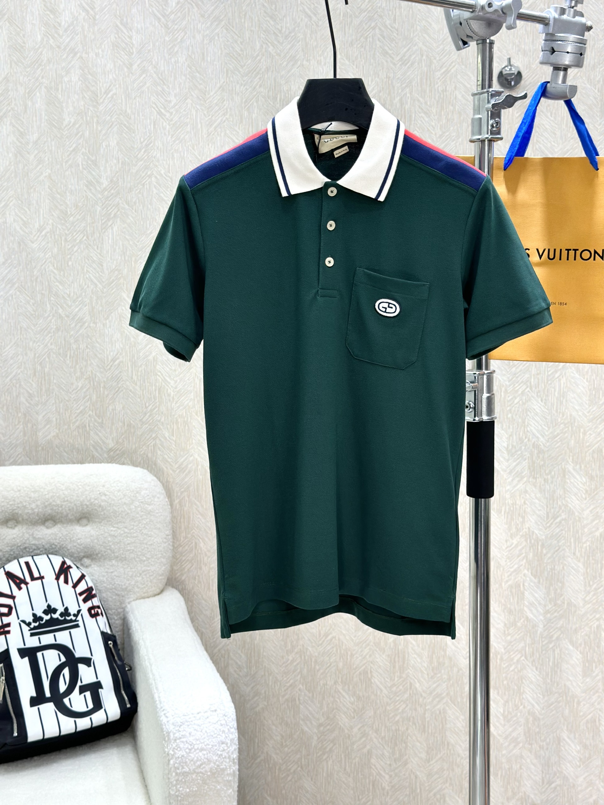 Áo polo Gucci GC kẻ viền vai phối màu cổ túi logo ngực Like Auth 1-1 on web VTN