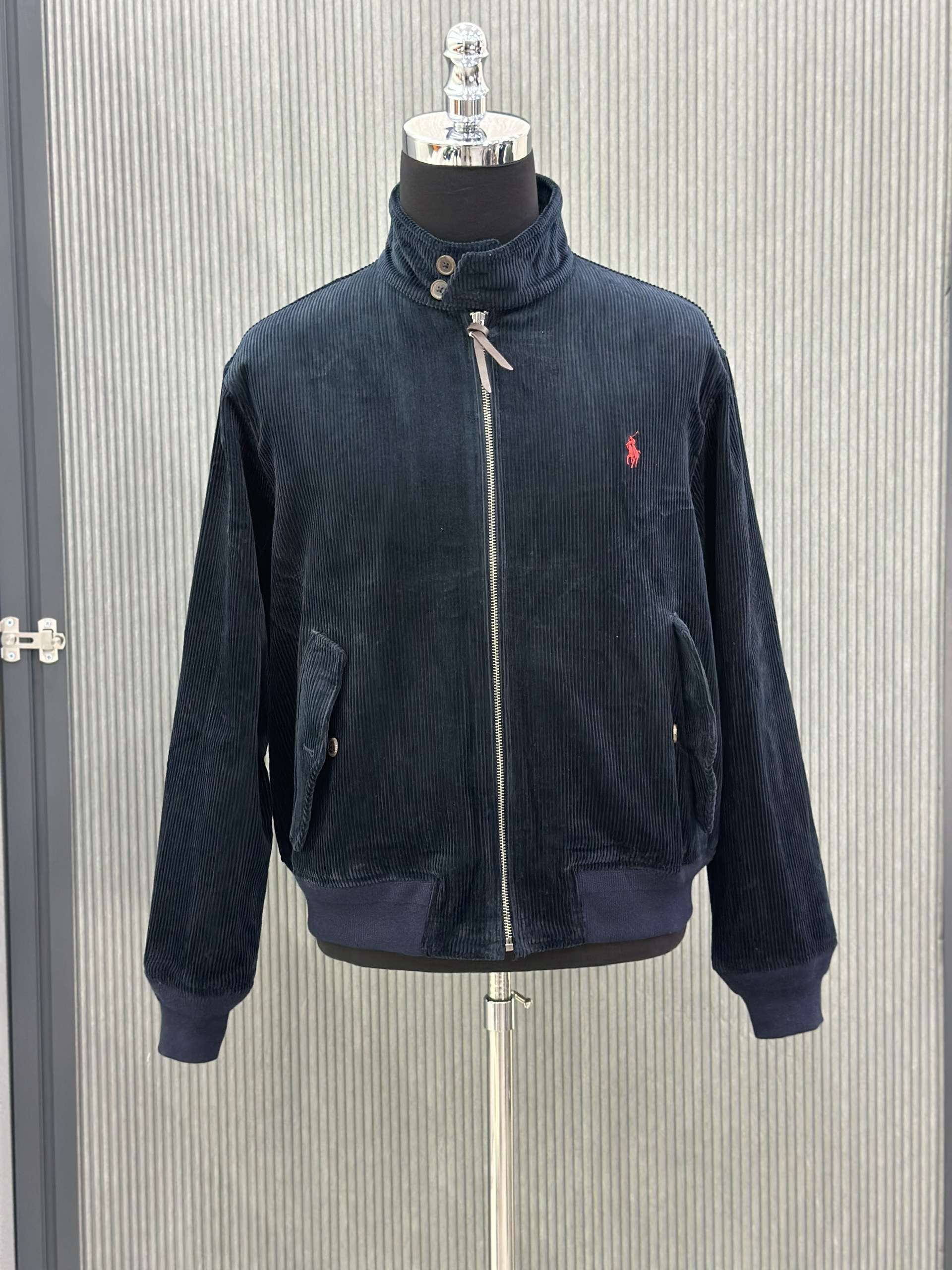 Áo khoác nhung Polo Xanh than logo Đỏ thêu Like Auth VTN