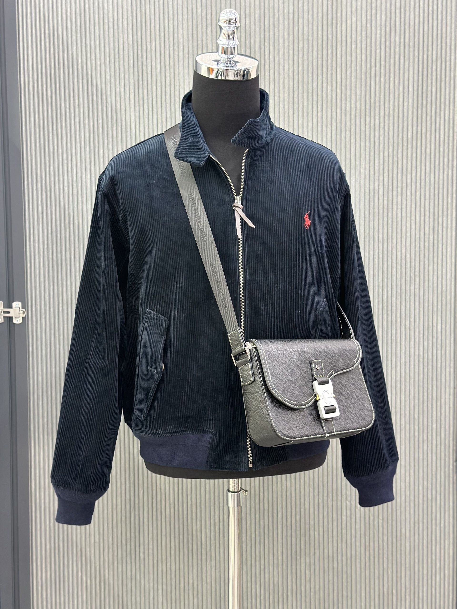 Áo khoác nhung Polo Xanh than logo Đỏ thêu Like Auth VTN