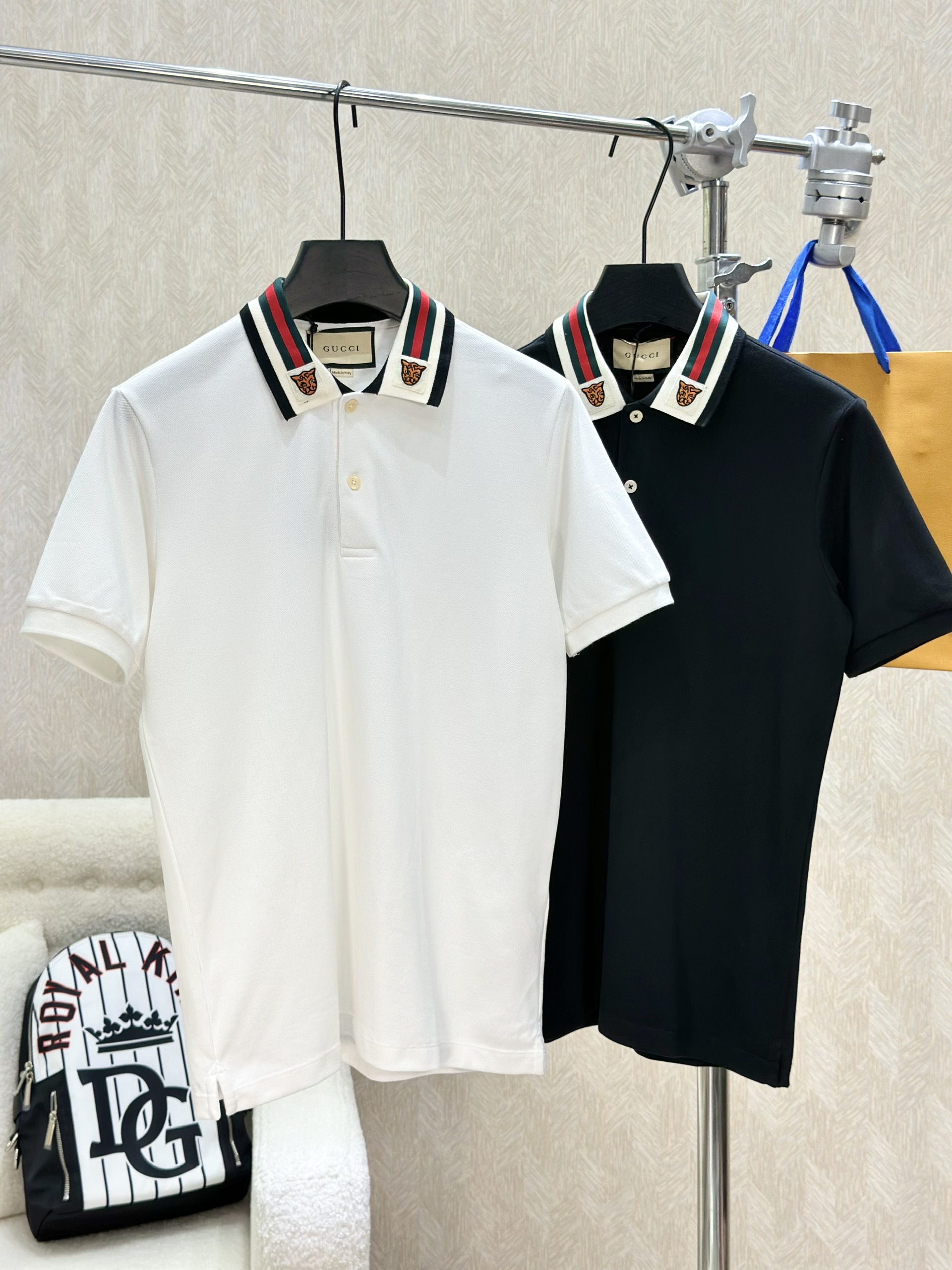 Áo polo Gucci GC trơn phối cổ kẻ sọc Xanh Đỏ logo mặt hổ Like Auth 1-1 on web VTN