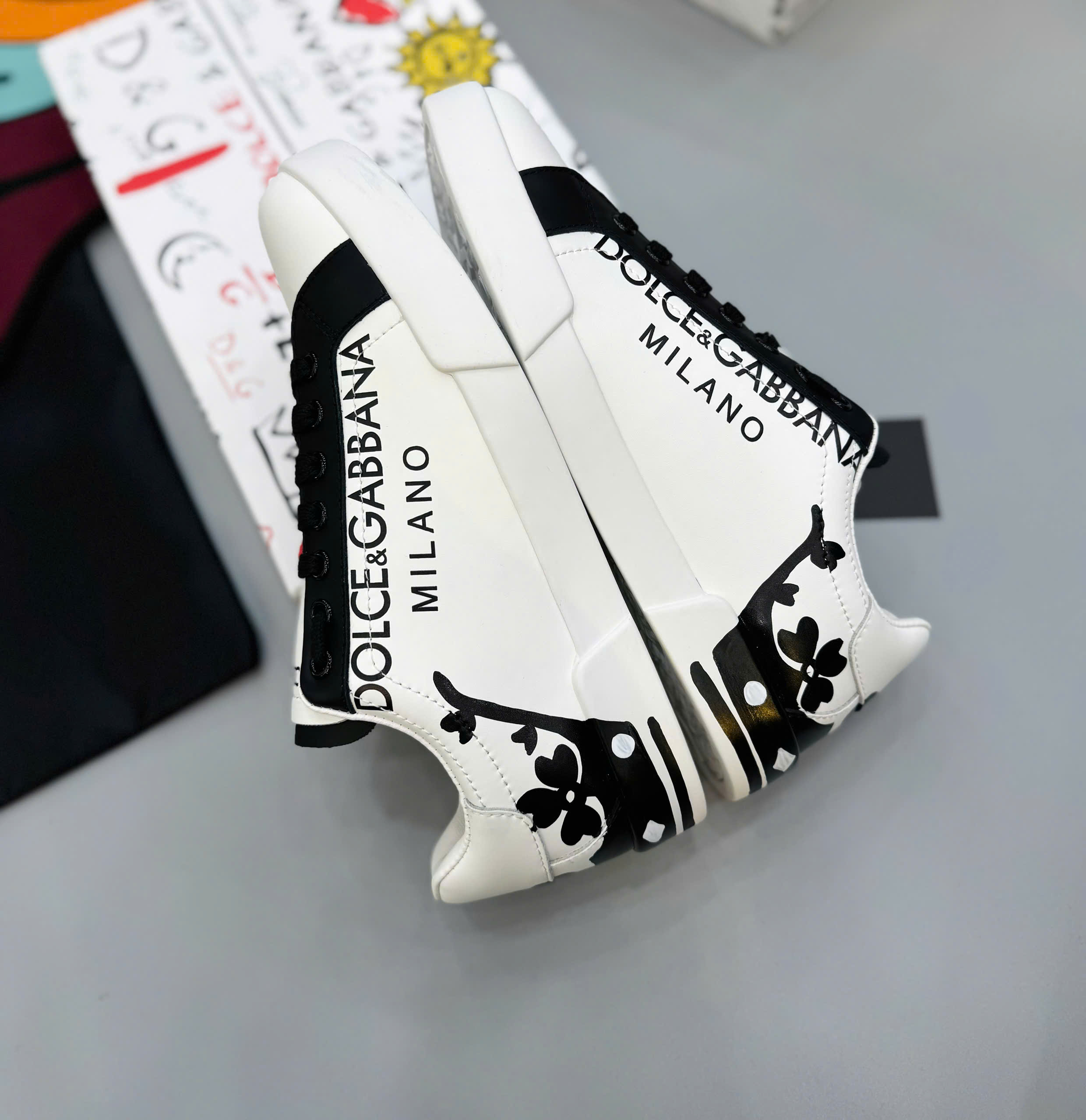 Giày sneaker Dolce Gabbana DG Milano Trắng phối Đen Like Auth fullbox MK