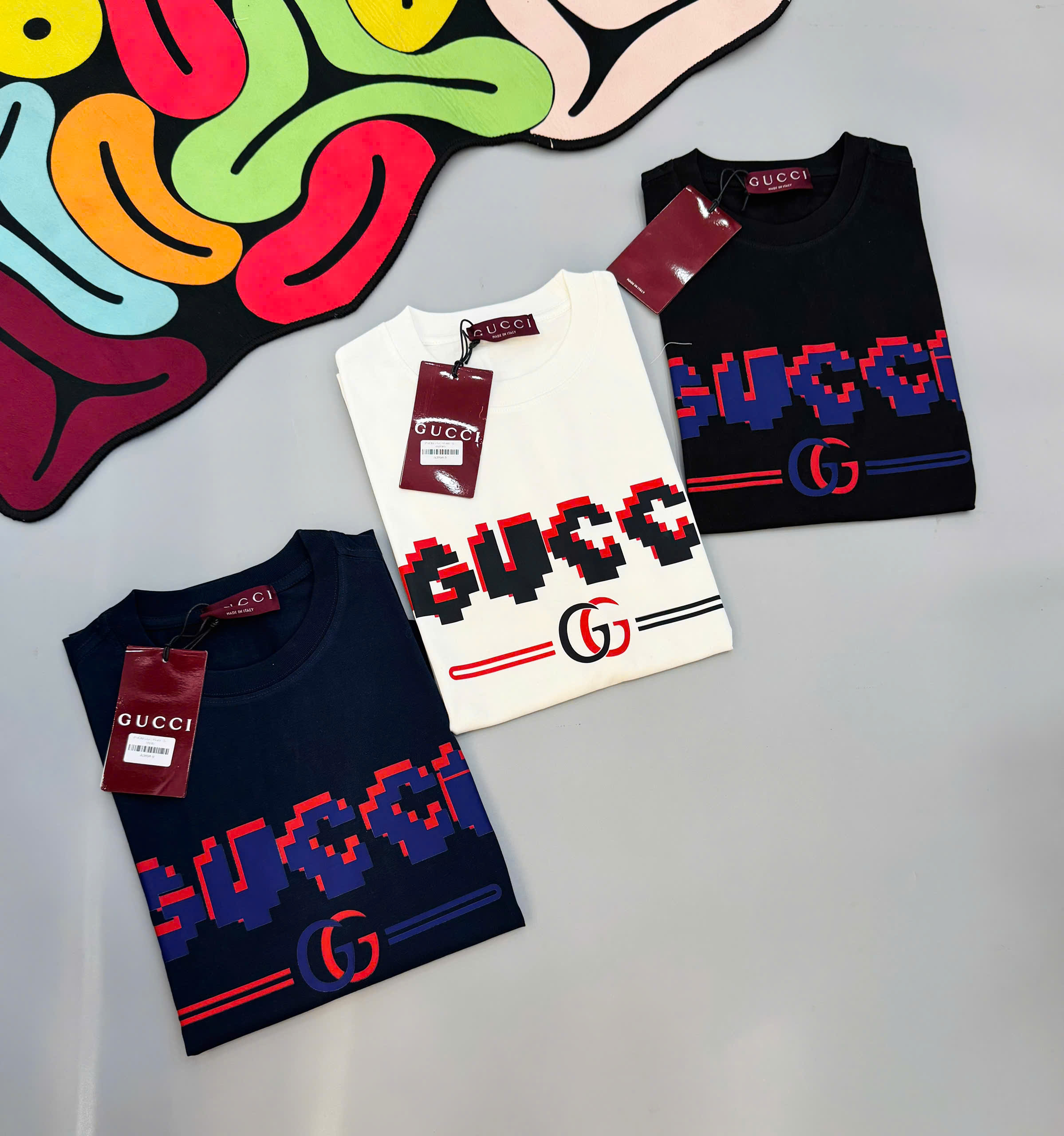 Áo phông T-shirt Gucci GC logo chữ Đỏ Xanh Like Auth MK