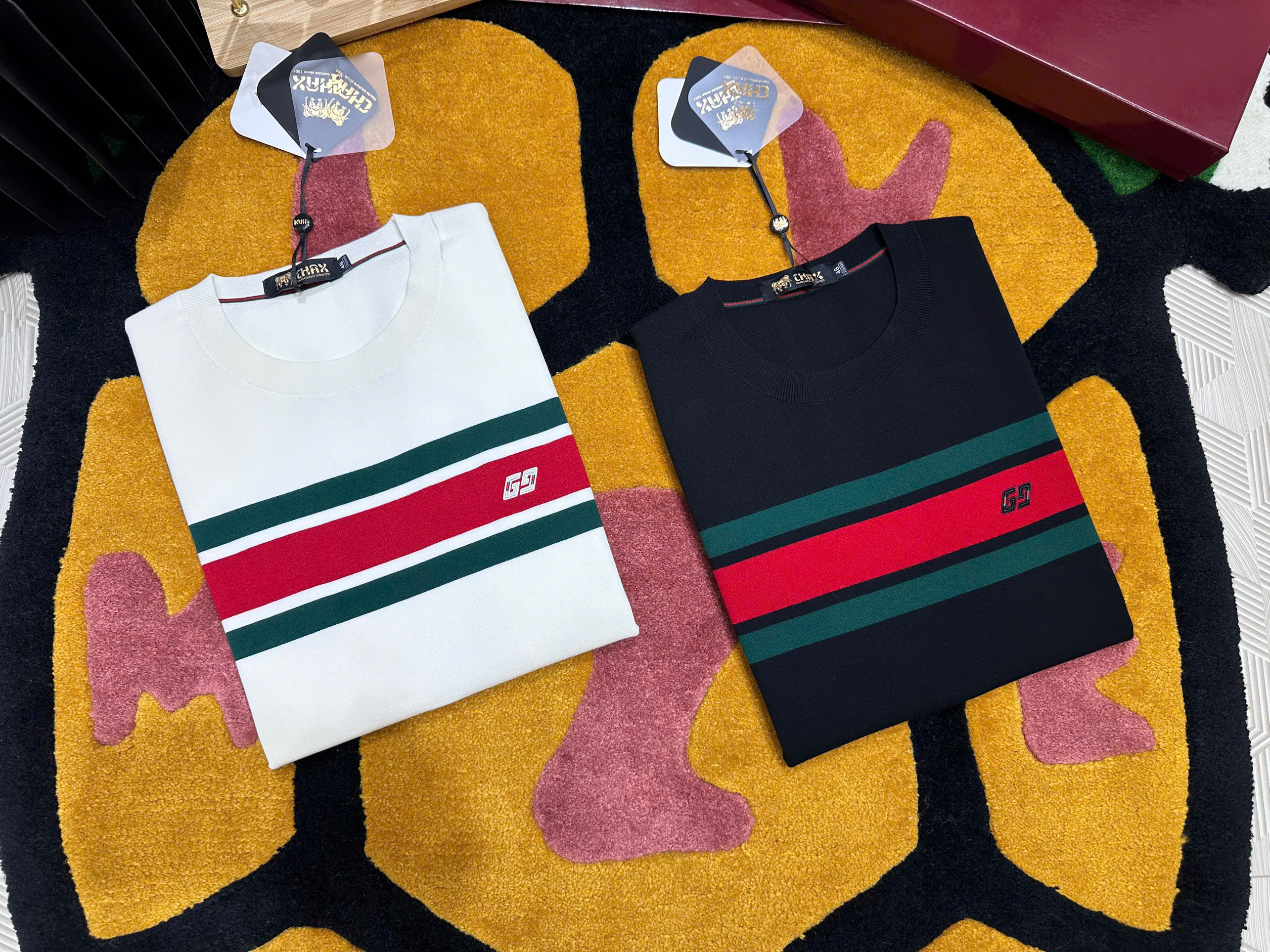 Áo phông T-shirt Gucci GC Đen kẻ sọc ngang Xanh Đỏ Like Auth MK
