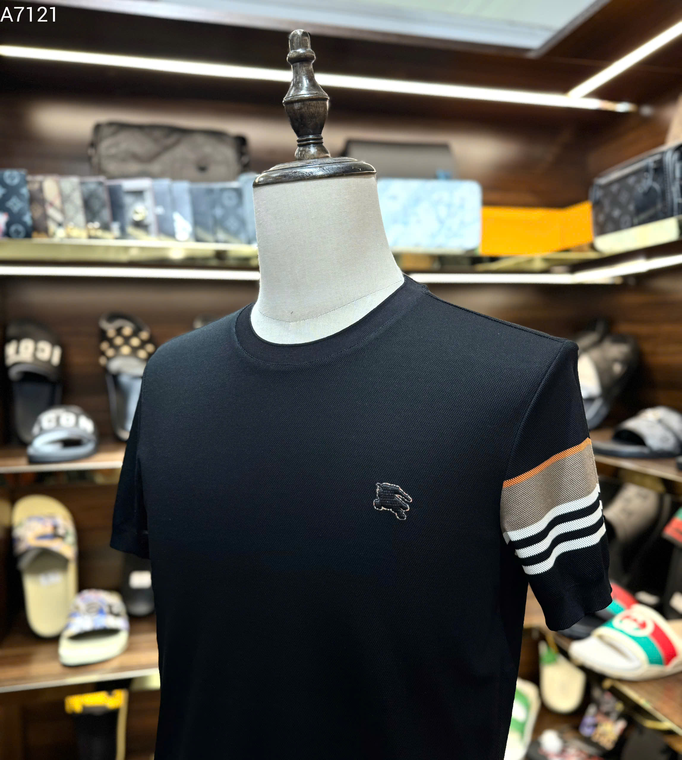 Áo phông T-shirt Burberry BBR logo ngựa ngực phối kẻ sọc tay Like Auth MK