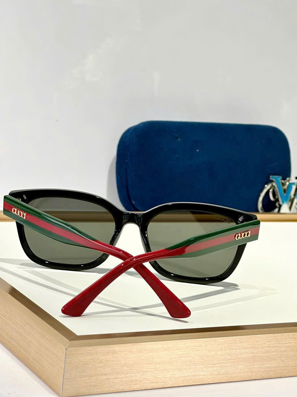 Kính mắt thời trang Gucci GC Đen phối Đỏ Like Auth fullbox MK