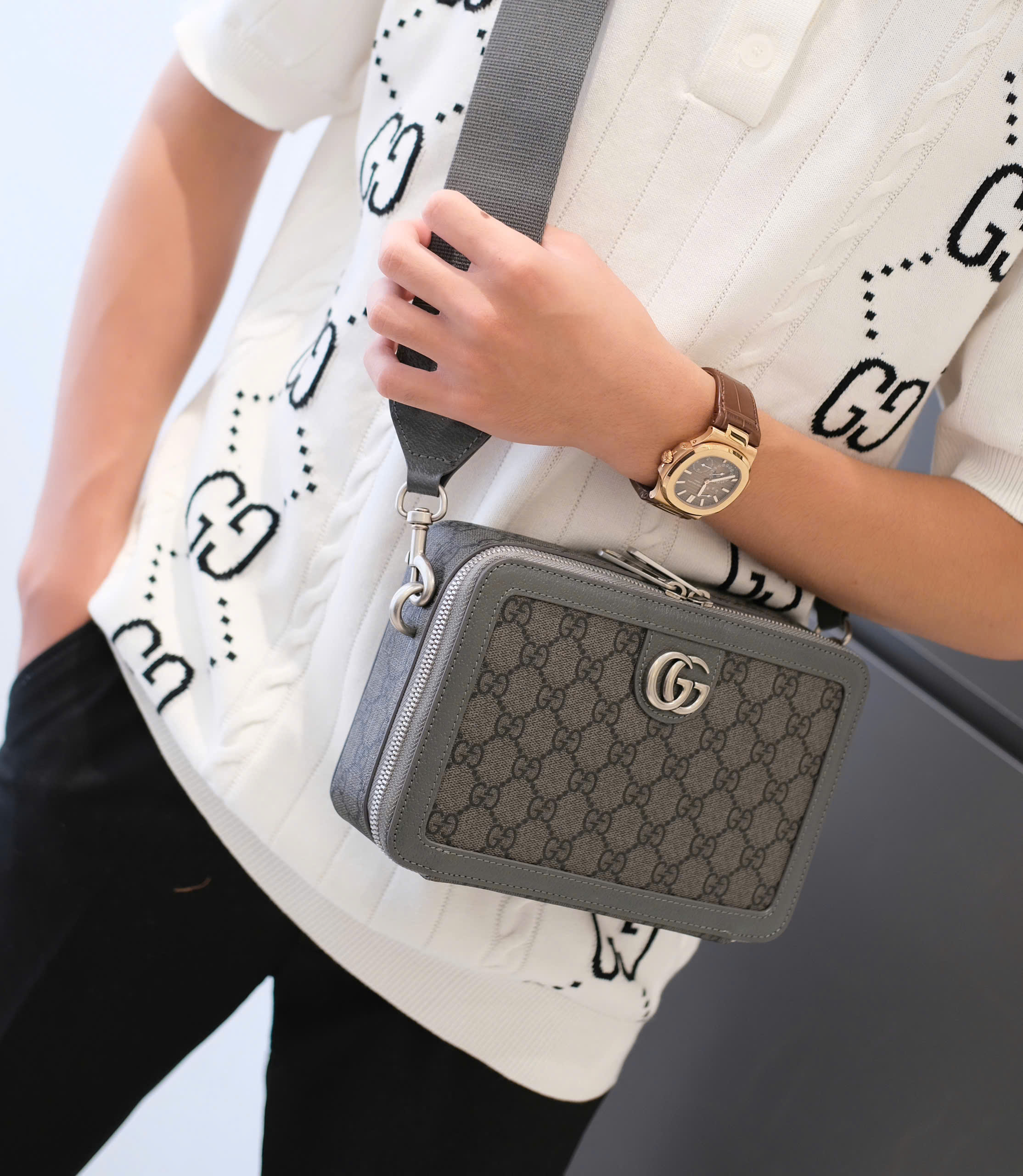Túi vuông đeo chéo Gucci GC Xám họa tiết monogram Like Auth fullbox DDT