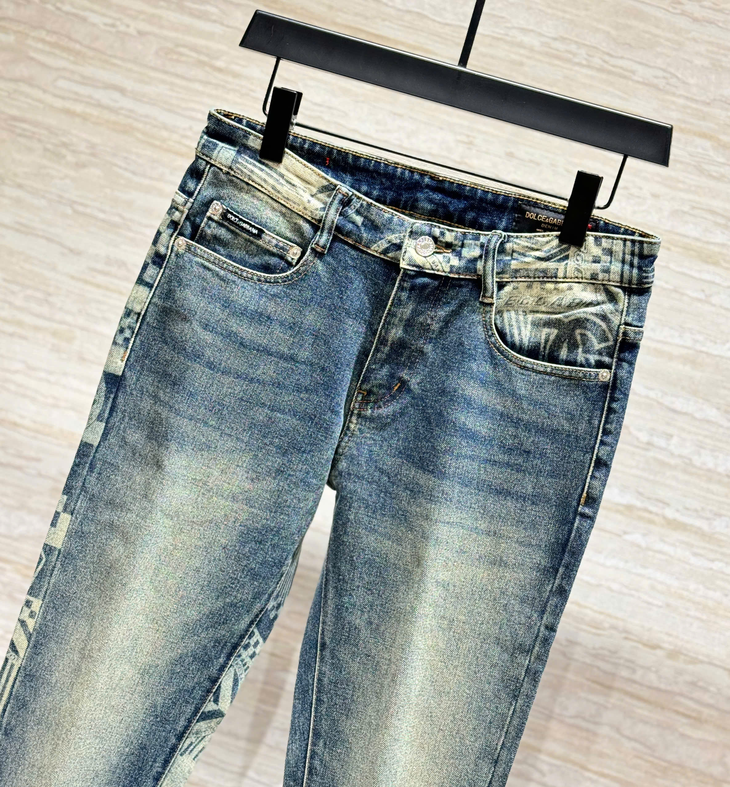 Quần jean Dolce Gabbana DG Xanh bạc họa tiết logo ống cạp túi sau Like Auth DDT