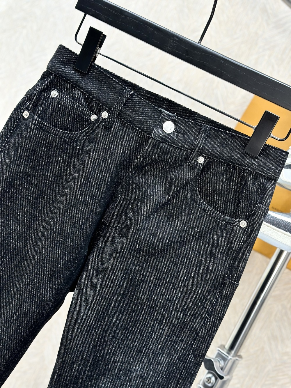 Quần Jean Dior CD Xám phối họa tiết gấu Trắng Xám Like Auth on web VTN