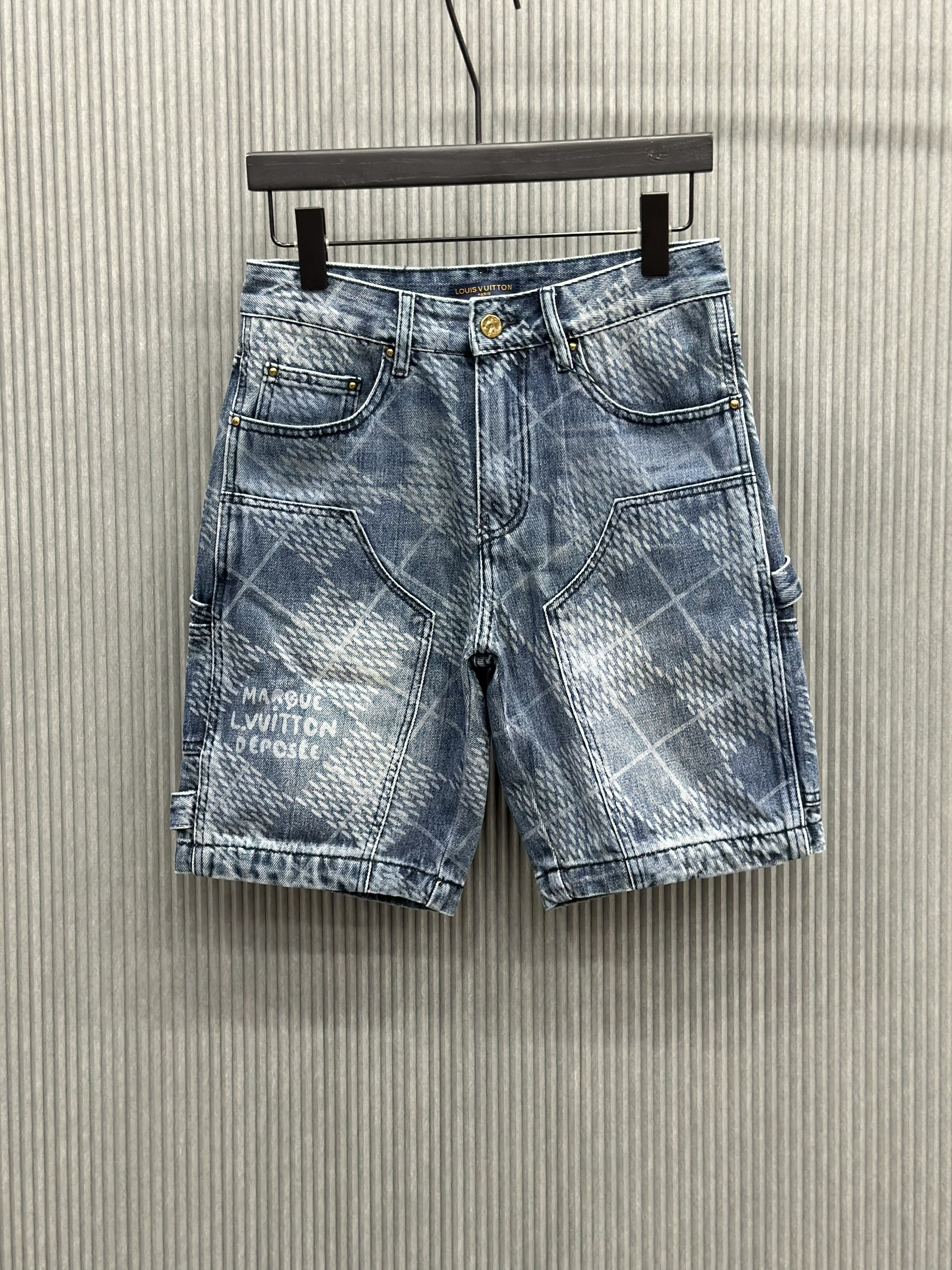Quần short jean Louis Vuitton LV Xanh dậm loang caro ô chéo Like Auth VTN