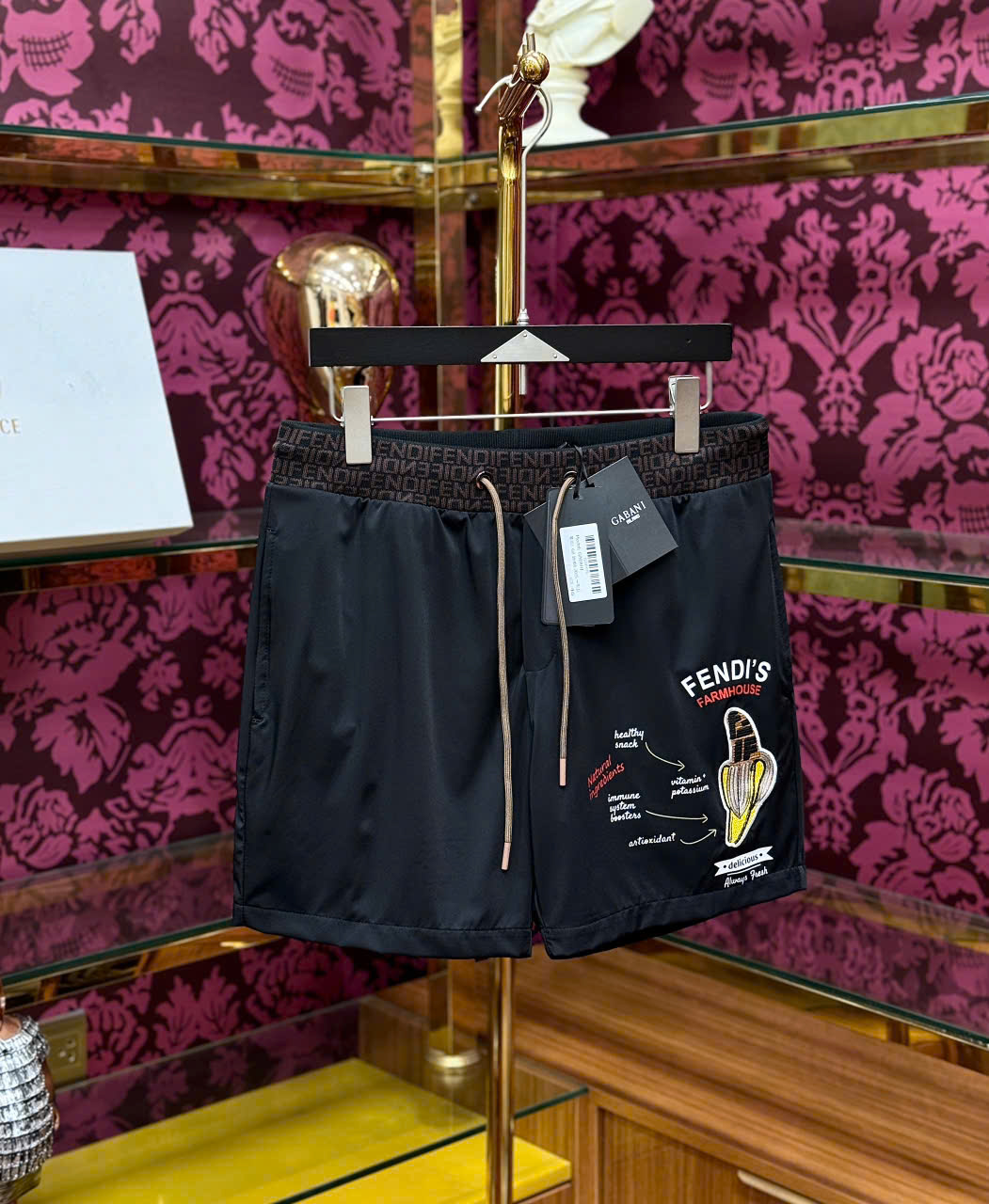 Quần short gió Fendi FF logo chữ chuối đùi Like Auth LK MK