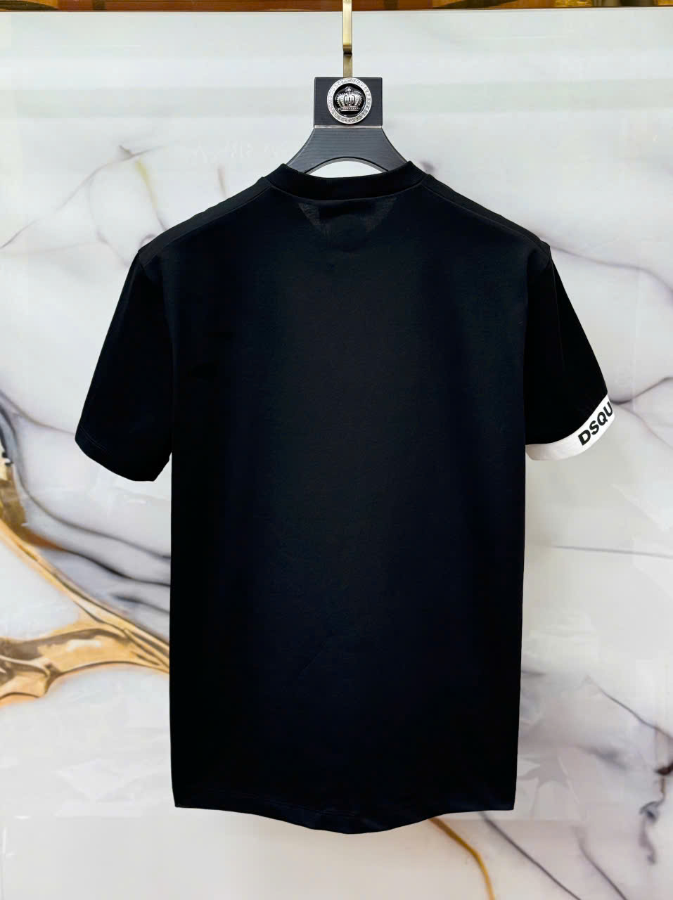 Áo phông T-shirt Dsquared2 DSQ2 họa tiết chữ bụng viền tay Like Auth LK