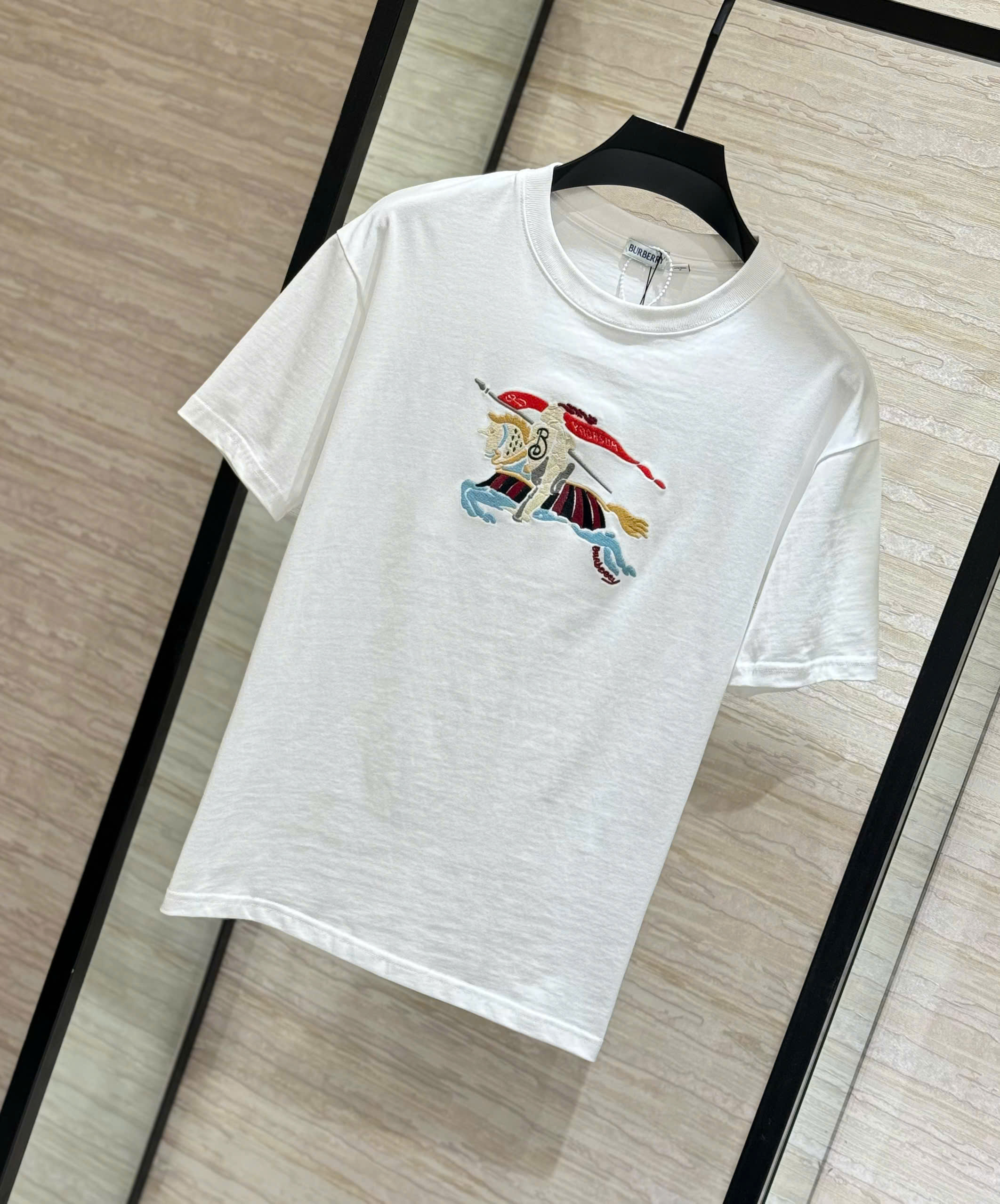 Áo phông T-shirt Burberry BBR Trắng logo ngựa màu sắc thêu ngực Like Auth DDT