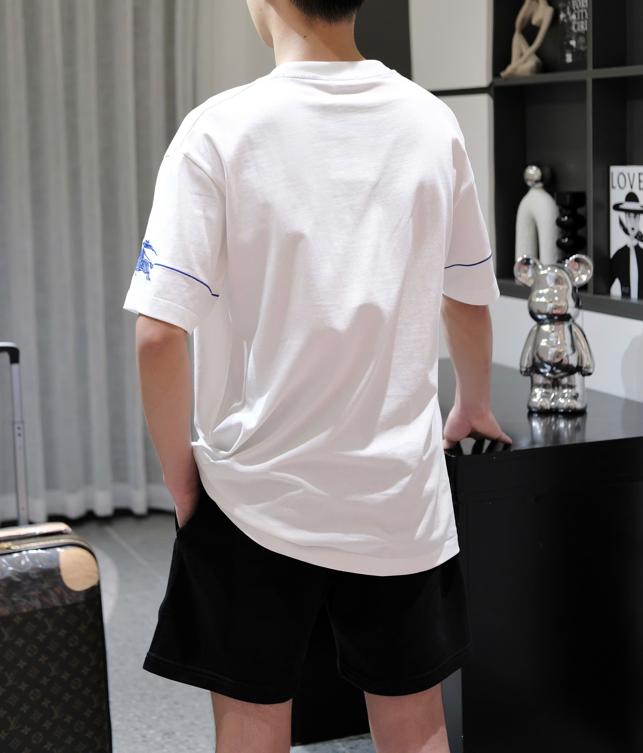 Bộ, set hè Burberry BBR Trắng logo ngựa Xanh ngực Like Auth DDT