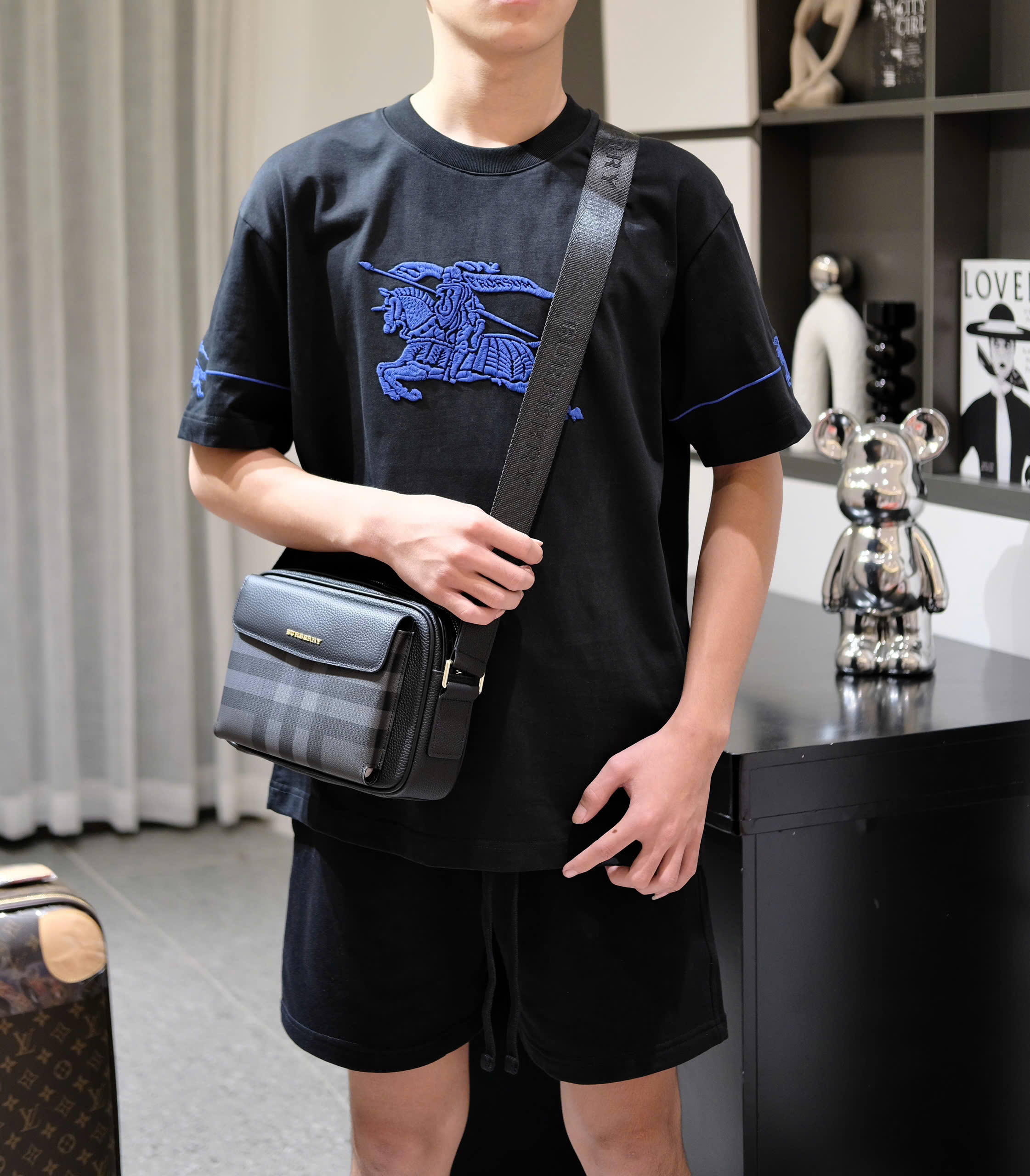 Bộ, set hè Burberry BBR Đen logo ngựa Xanh ngực Like Auth DDT