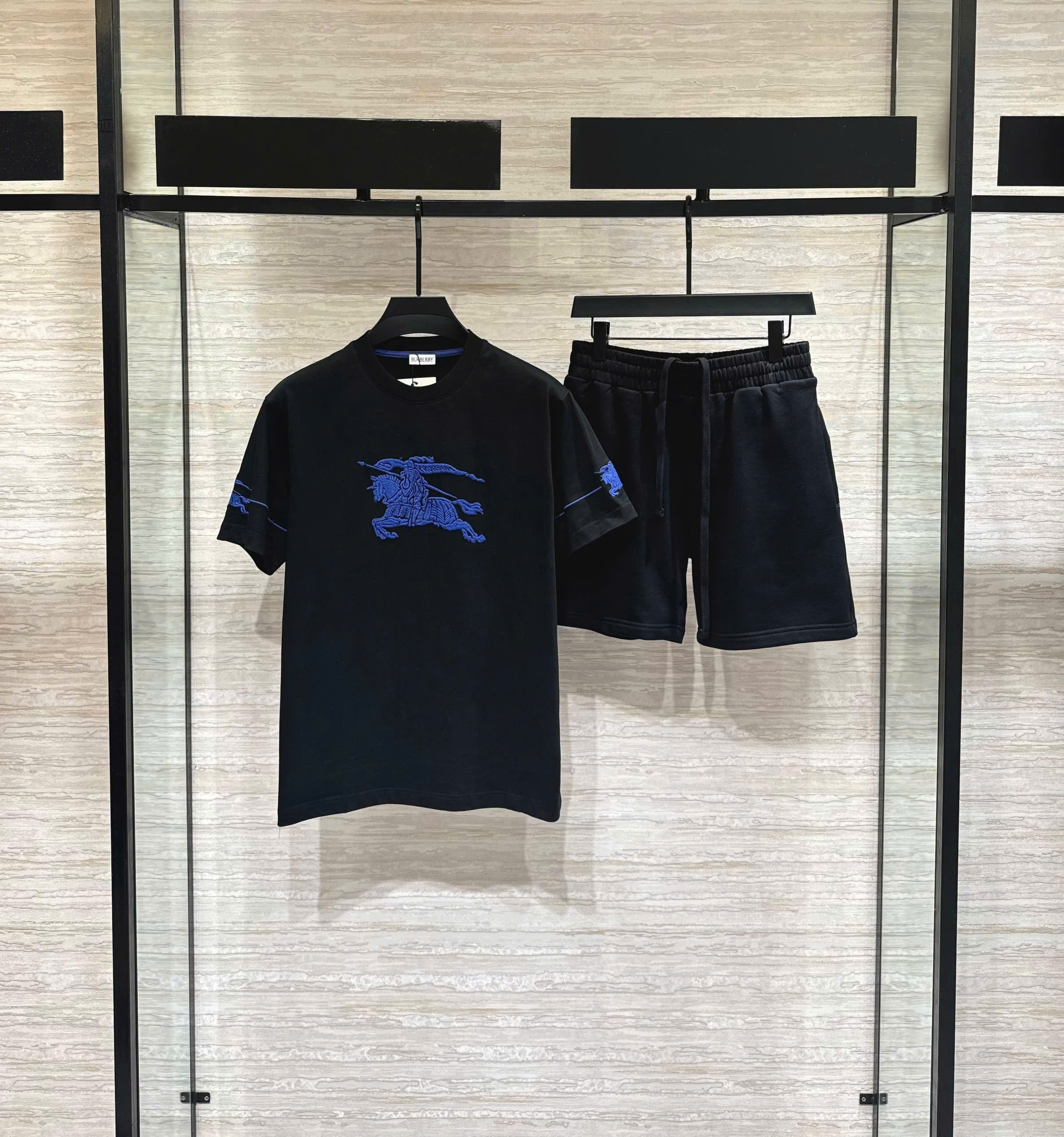 Bộ, set hè Burberry BBR Đen logo ngựa Xanh ngực Like Auth DDT