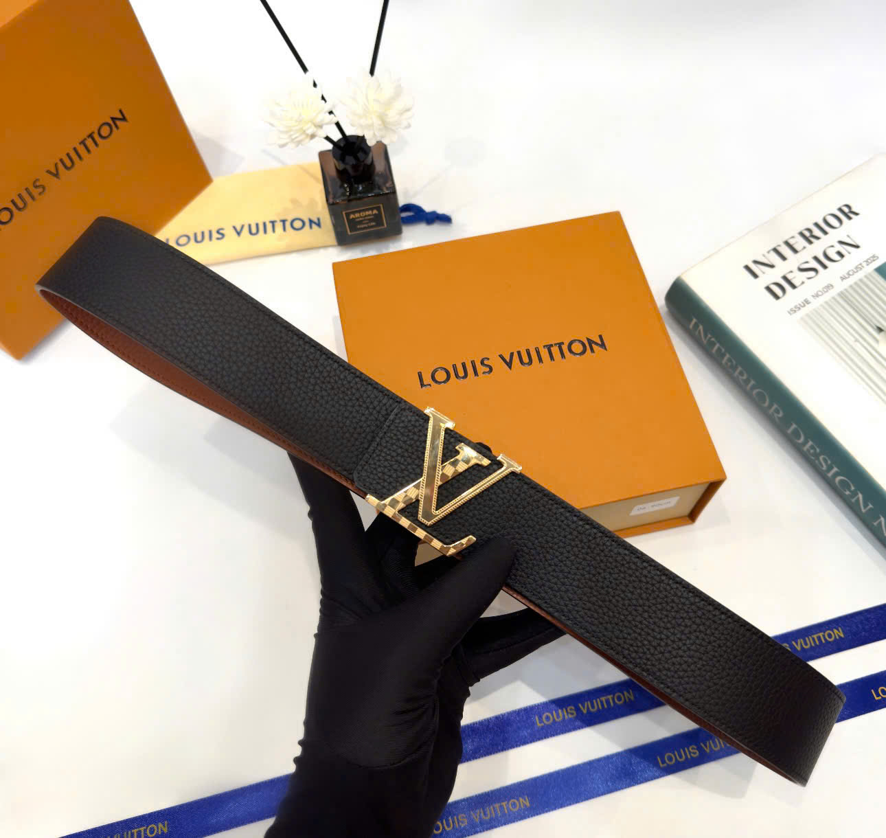 Thắt lưng, belt Louis Vuitton LV Đen sần logo mặt Vàng caro Like Auth fullbox DDT