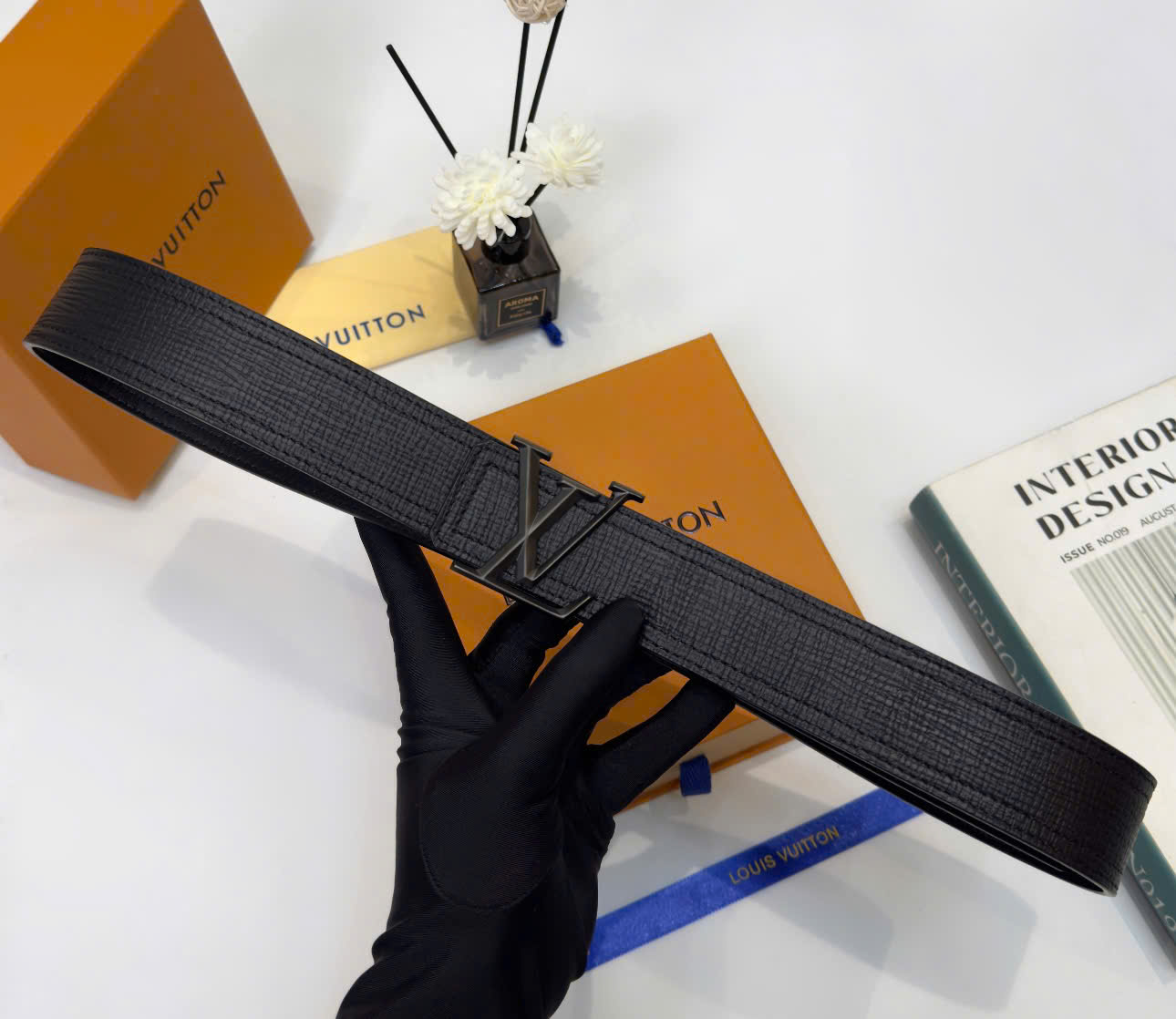 Thắt lưng, belt Louis Vuitton LV Đen sần logo mặt Đen mảnh Like Auth fullbox DDT