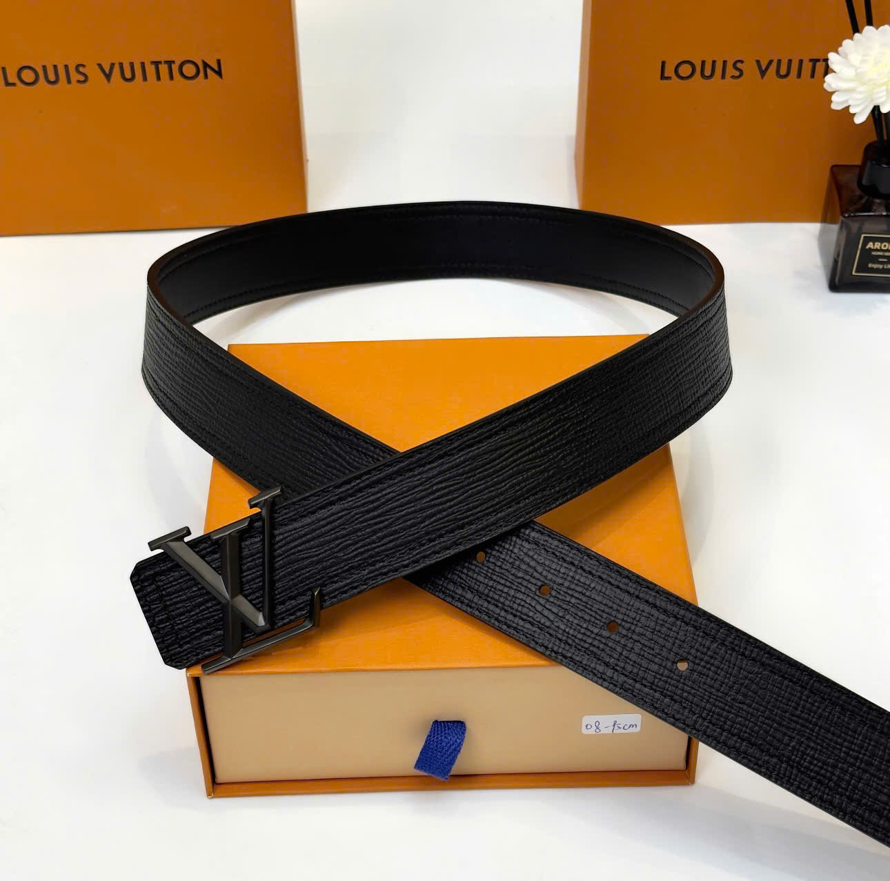 Thắt lưng, belt Louis Vuitton LV Đen sần logo mặt Đen mảnh Like Auth fullbox DDT