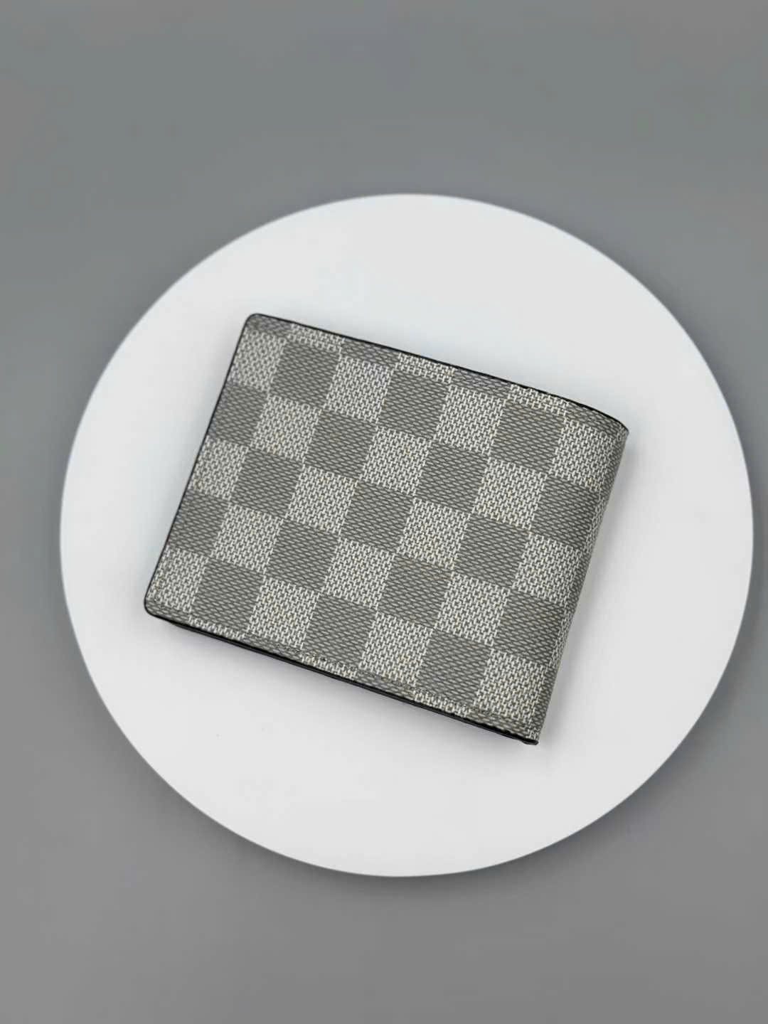 Ví cầm tay Louis Vuitton LV Xám họa tiết caro Like Auth fullbox PLD