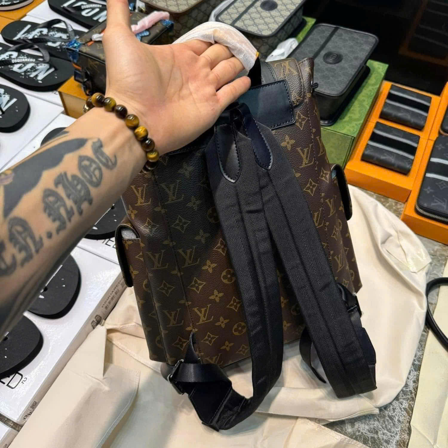 Balo thời trang Louis Vuitton LV Nâu họa tiết hoa vân logo full phối dây da size 38x44x12.5cm Like Auth PLD