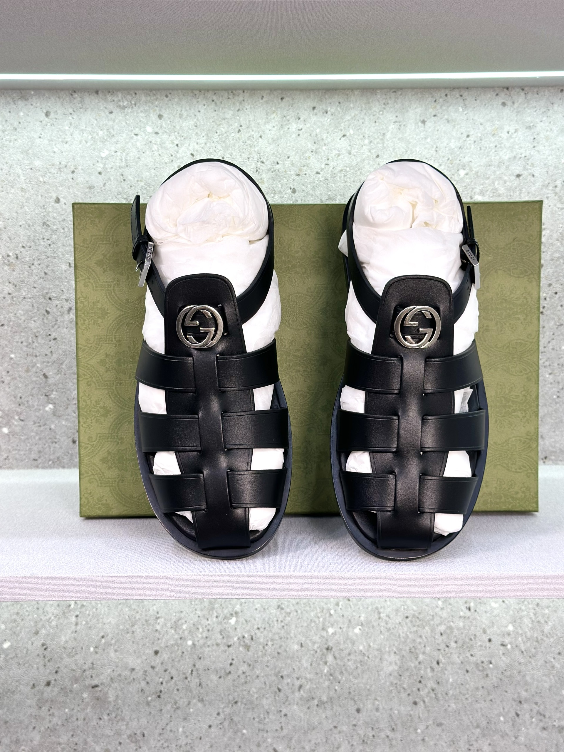 Dép rọ sandal Gucci GC Đen logo GG bạc Like Auth on web fullbox bill thẻ VTN