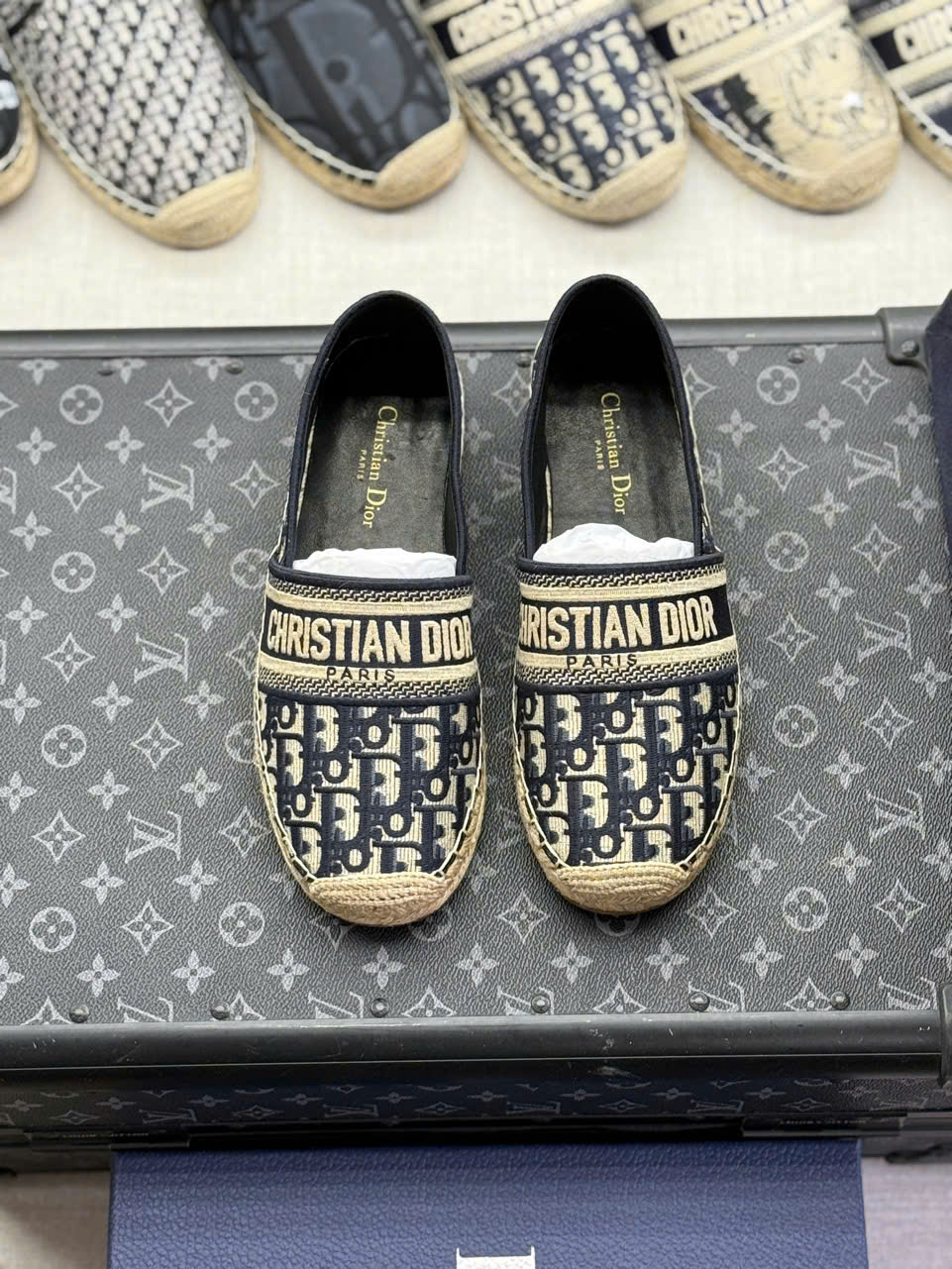 Giày slipon đế cói Dior CD họa tiết thêu Like Auth fullbox MVT