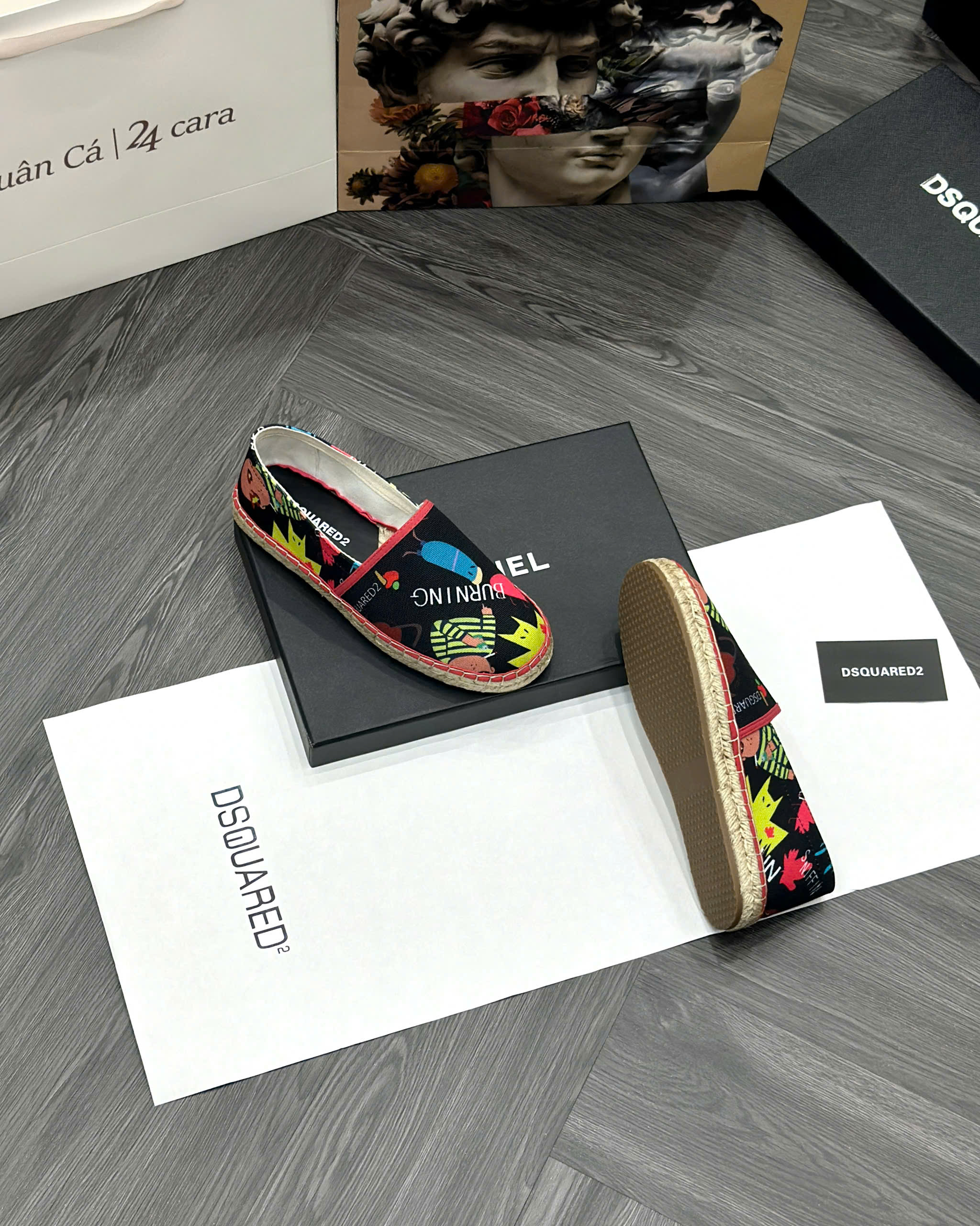 Giày slipon đế cói Dsquared2 DSQ2  họa tiết màu sắc Like Auth fullbox MVT