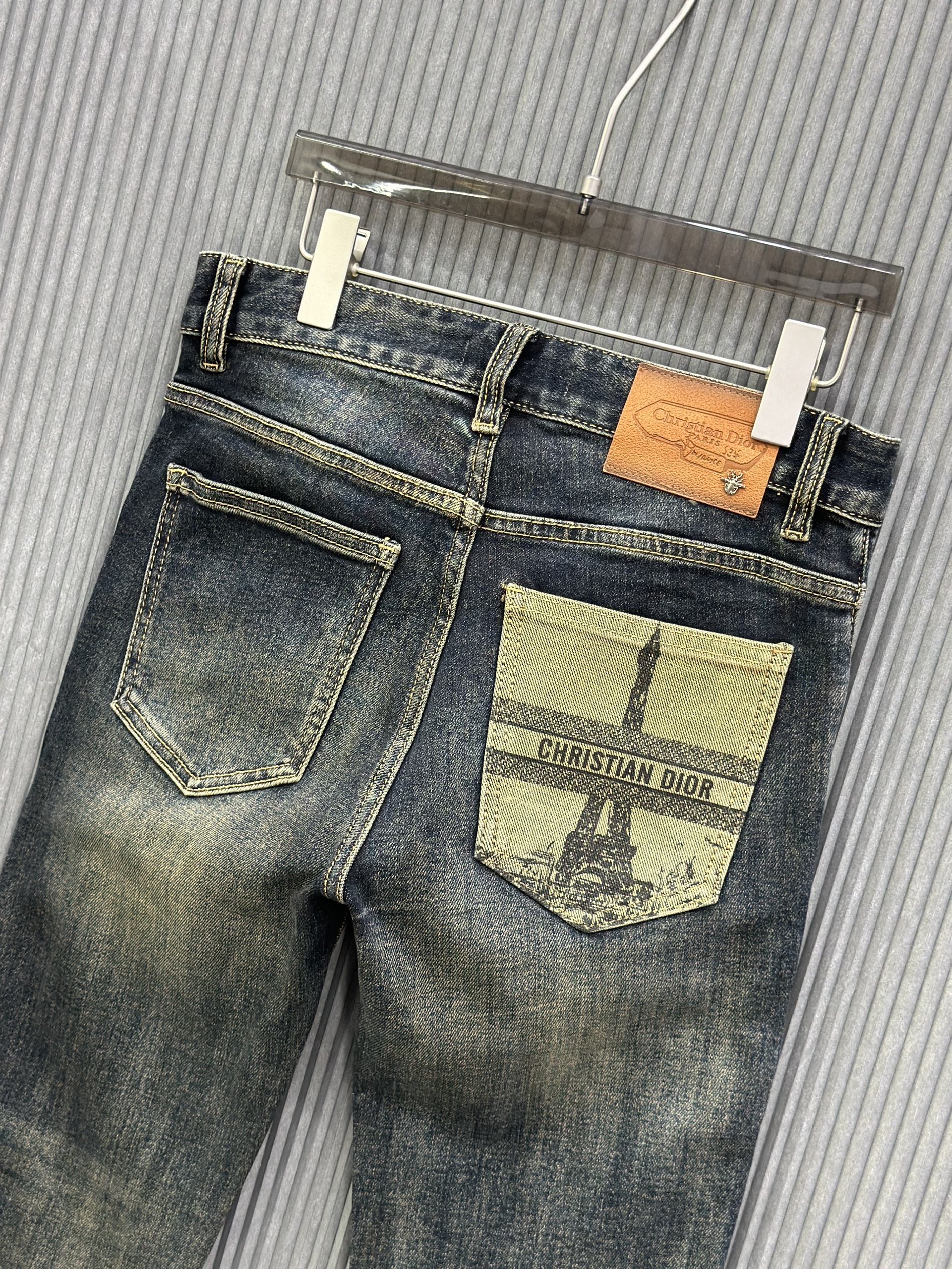 Quần jean Dior CD Xanh rêu họa tiết logo tháp túi sau Like Auth VTN