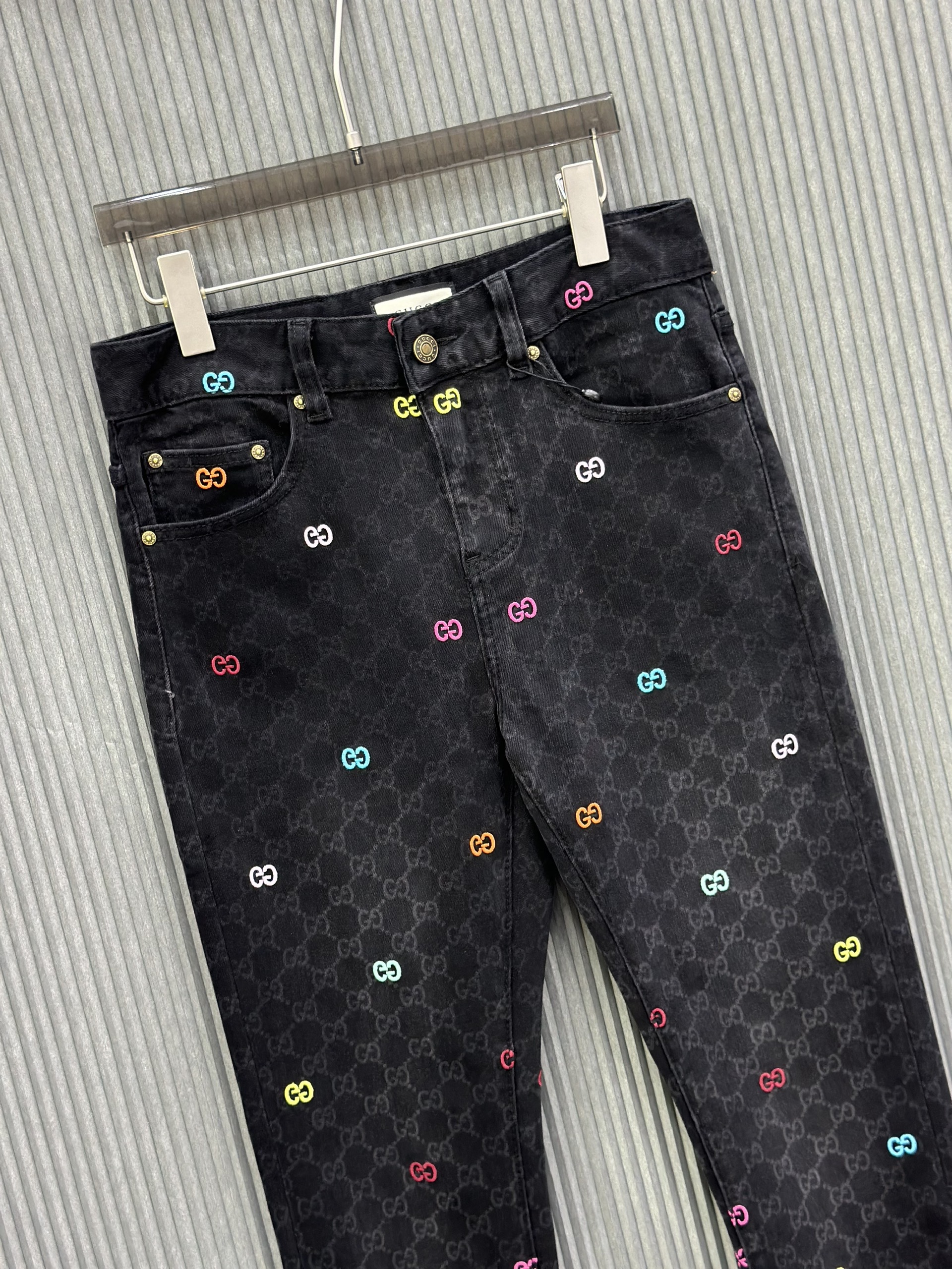 Quần jean Gucci GC Đen họa tiết monogram phối màu sắc full Like Auth VTN