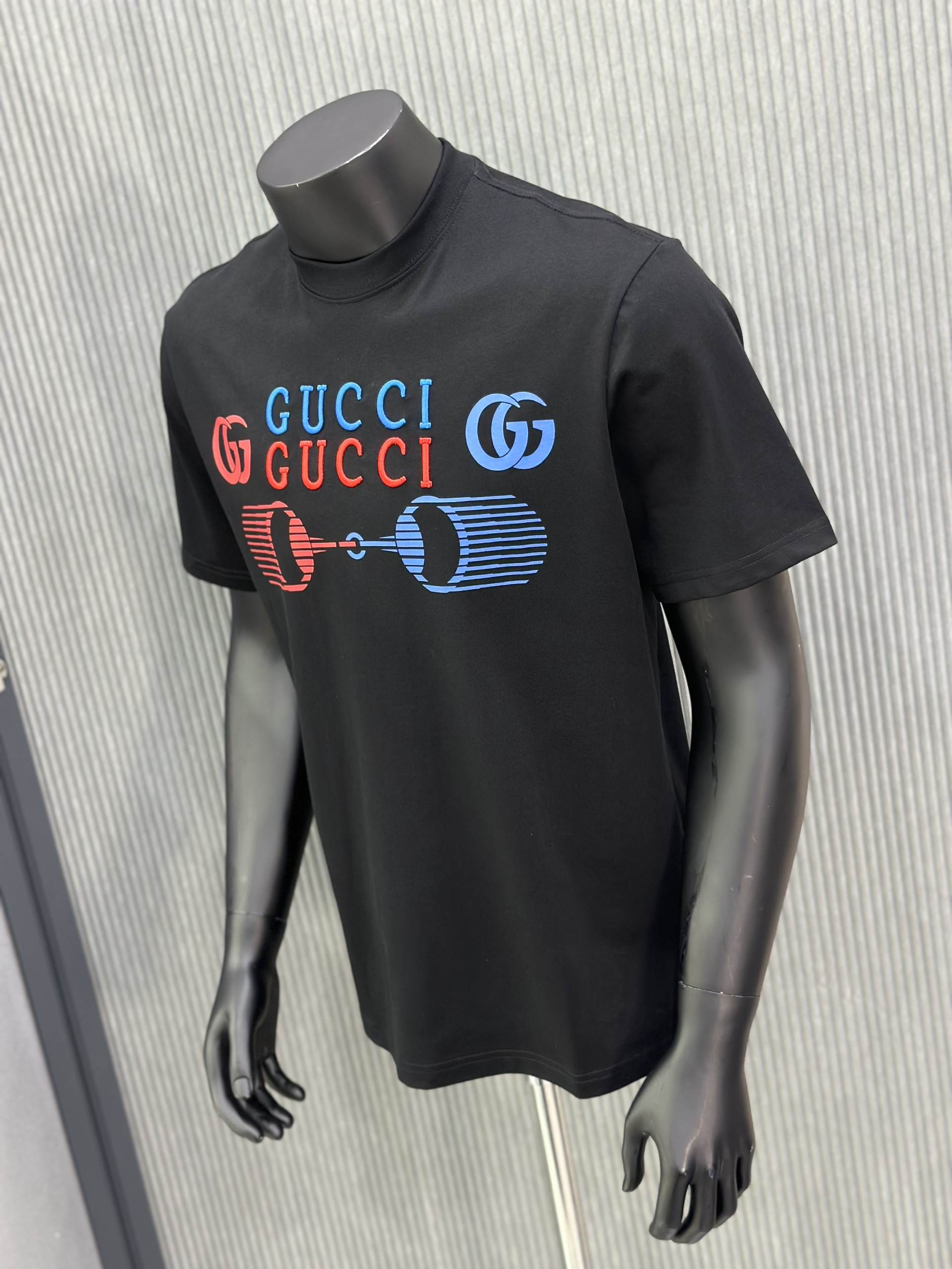 Áo phông T-shirt Gucci GC Đen logo chữ thêu ngực Like Auth VTN