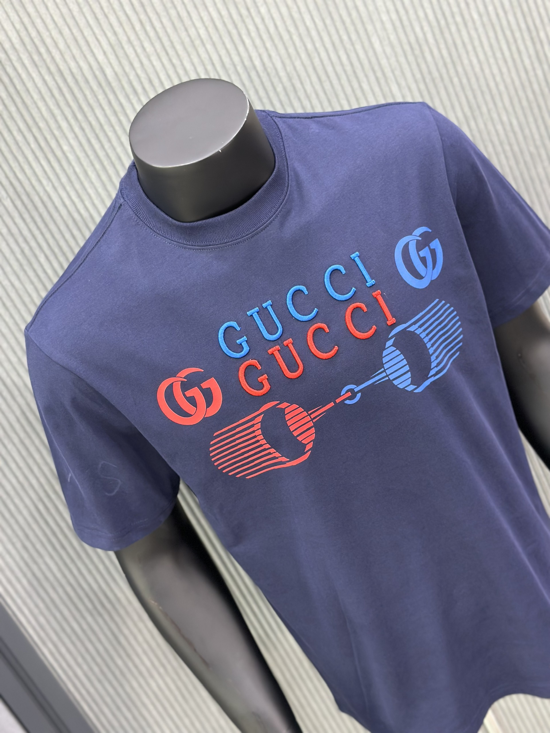 Áo phông T-shirt Gucci GC Xanh than logo chữ thêu ngực Like Auth VTN