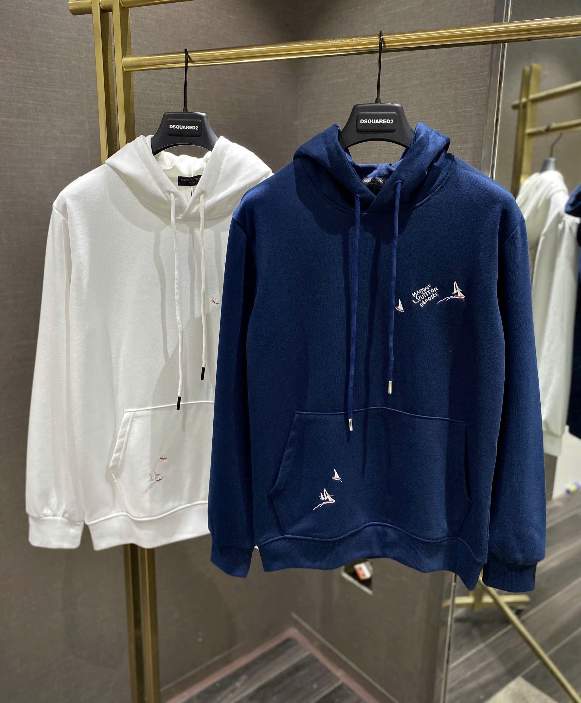 Áo hoodie Louis Vuitton LV họa tiết logo du thuyền Like Auth NV