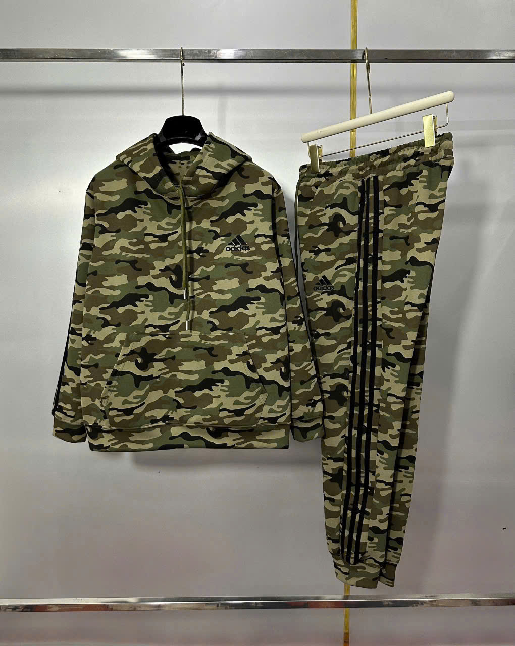 Bộ, set thu đông hoodie Adidas A Xanh rêu họa tiết dằn di kẻ sọc sườn Like AuthNV