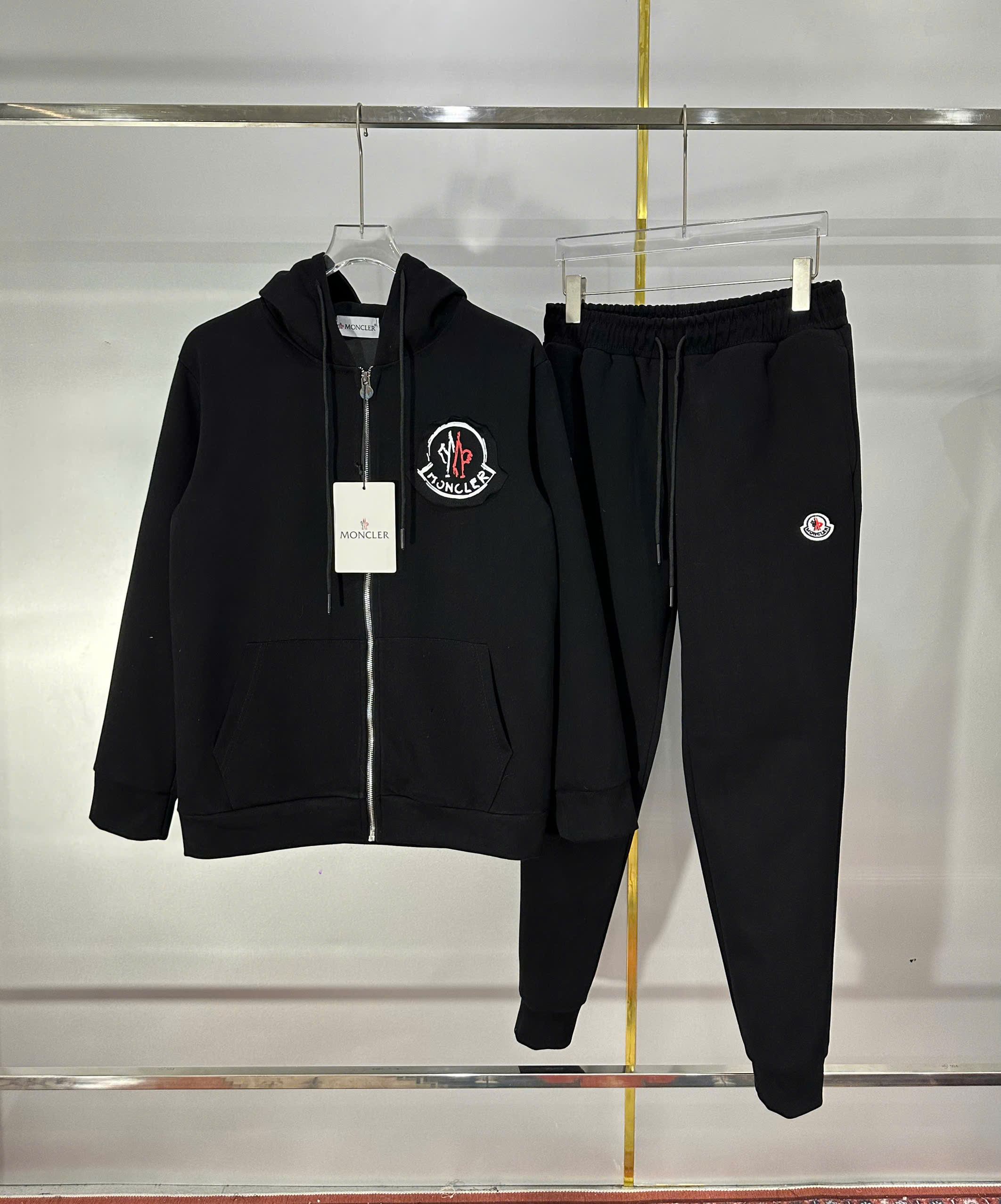 Bộ, set thu đông hoodie kéo khóa Moncler M logo tròn thêu Like Auth NV