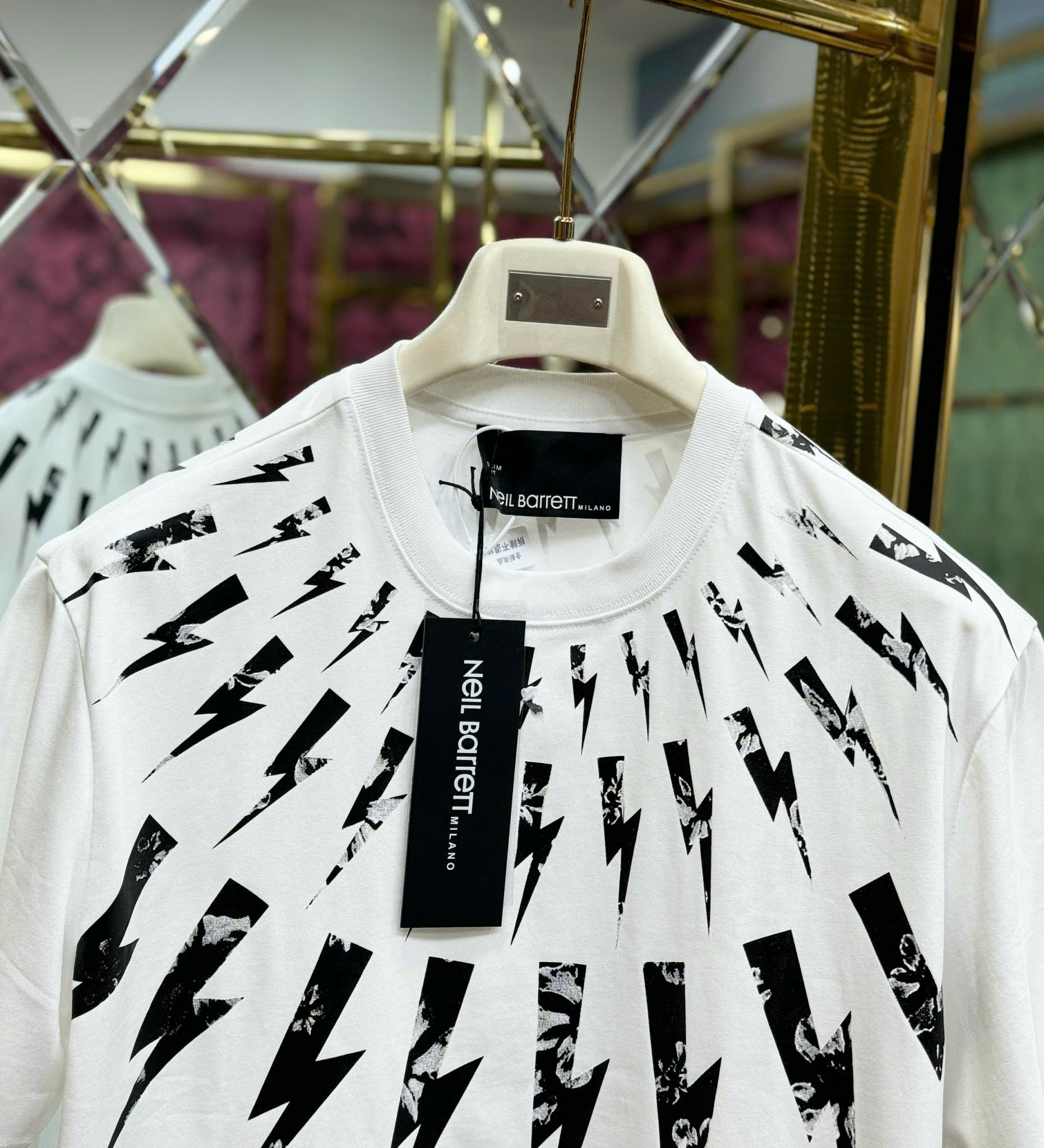 Áo phông T-shirt Neil Barret NB Trắng họa tiết  tia sét Đen Like Auth CD